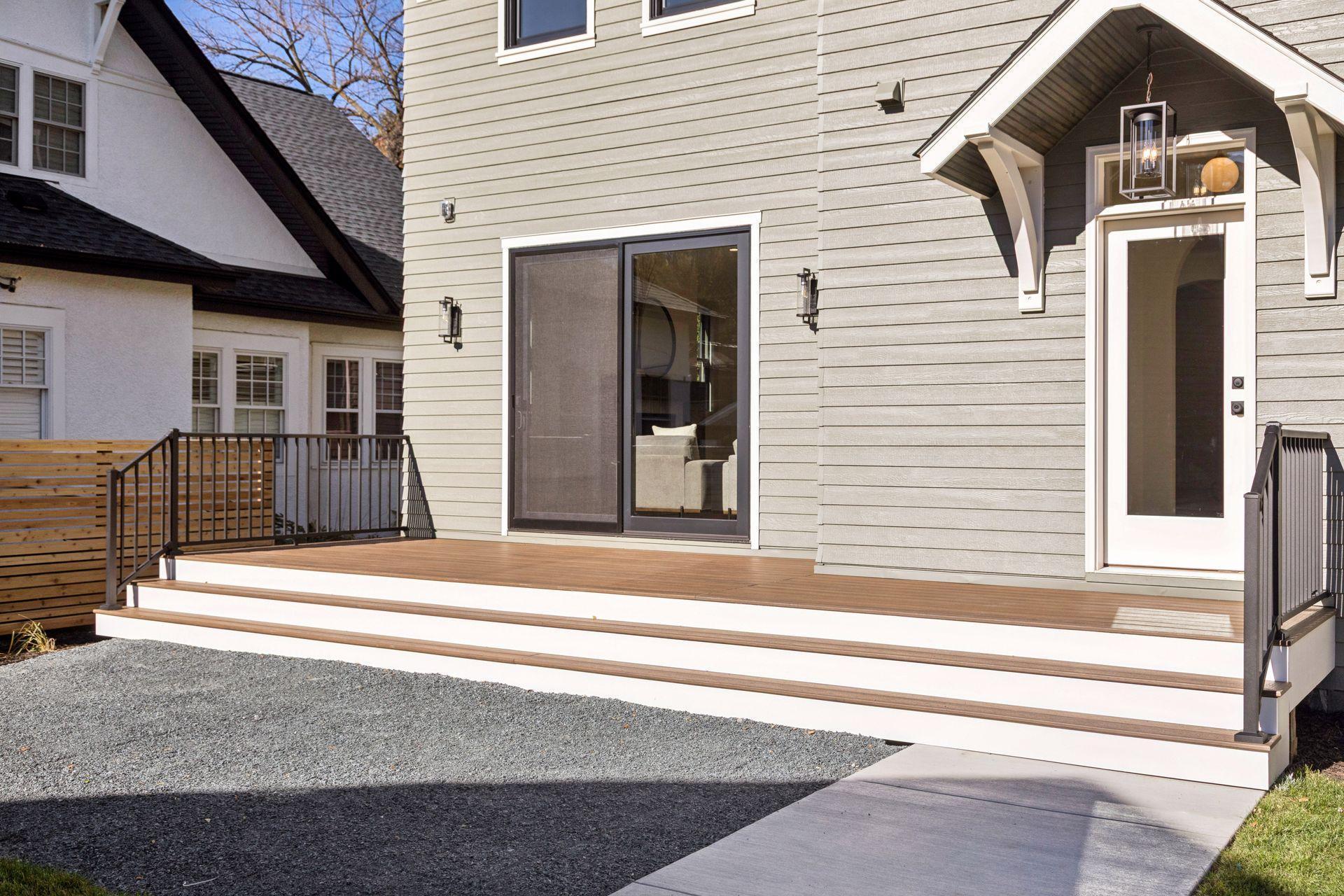 Saint Paul, Minnesota, 55105, United States, 5 Bedrooms Bedrooms, ,4 BathroomsBathrooms,Residential,For Sale,1989282