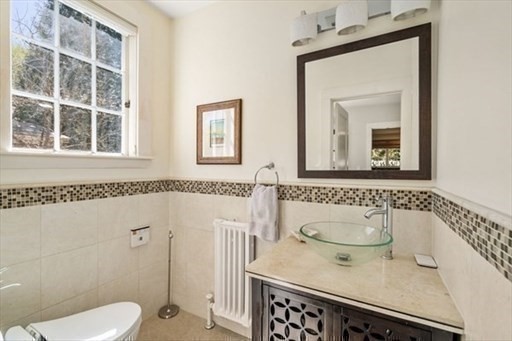 Newton, Massachusetts, 02467, United States, 3 Bedrooms Bedrooms, ,3 BathroomsBathrooms,Residential,For Sale,1938808