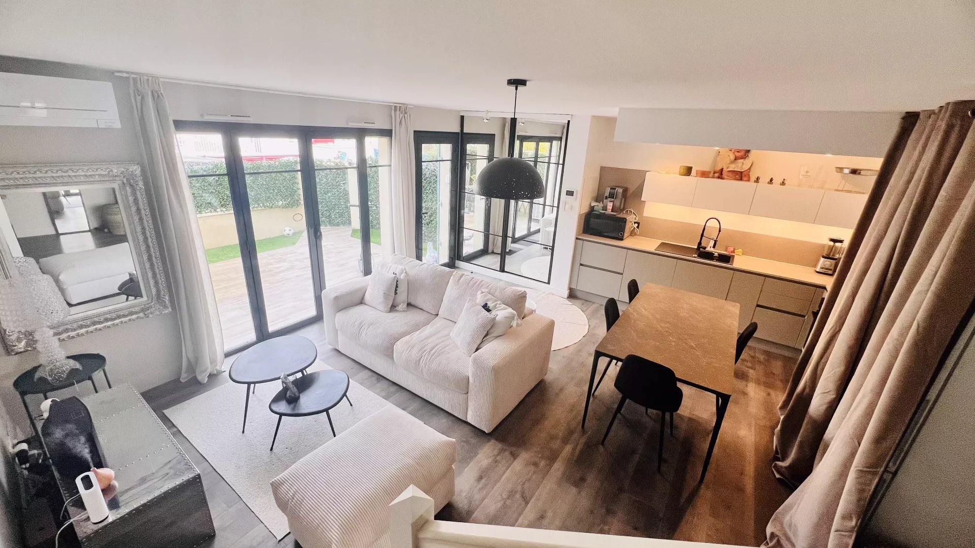 Arcachon, New Aquitaine, 33120, FR, 2 Bedrooms Bedrooms, ,1 BathroomBathrooms,Residential,For Sale,2002087