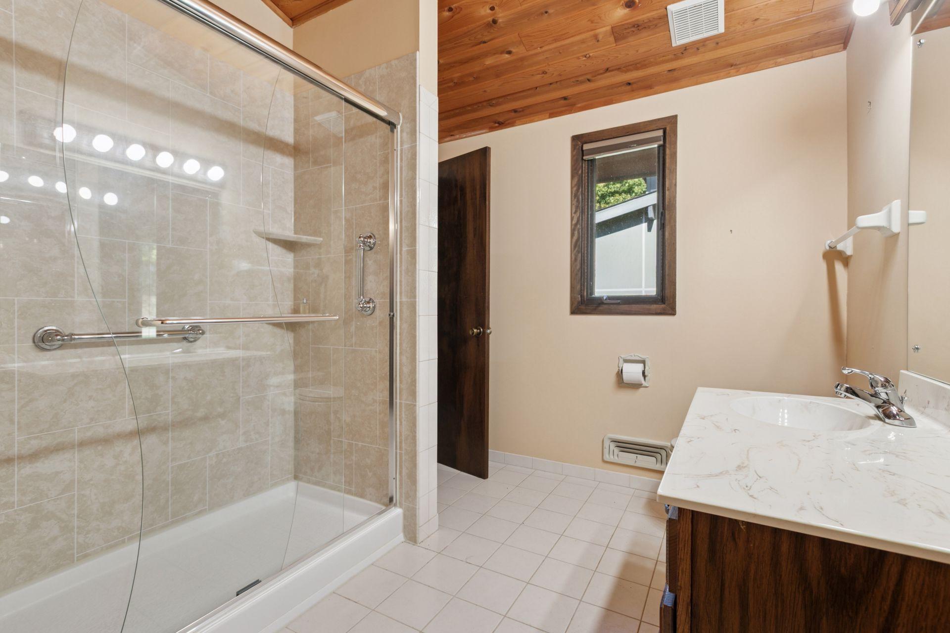 Golden Valley, Minnesota, 55416, United States, 2 Bedrooms Bedrooms, ,Residential,For Sale,1970516