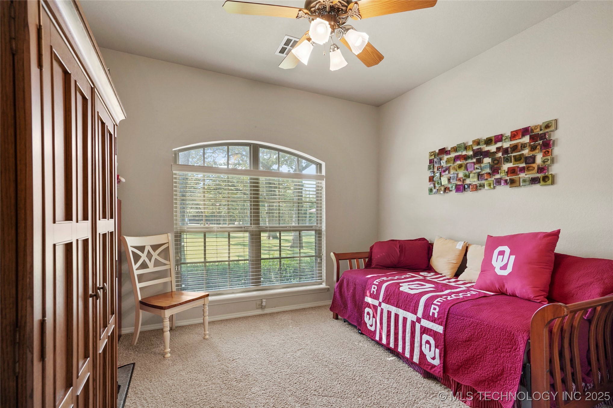 Catoosa, Oklahoma, 74015, United States, 3 Bedrooms Bedrooms, ,3 BathroomsBathrooms,Residential,For Sale,1987944