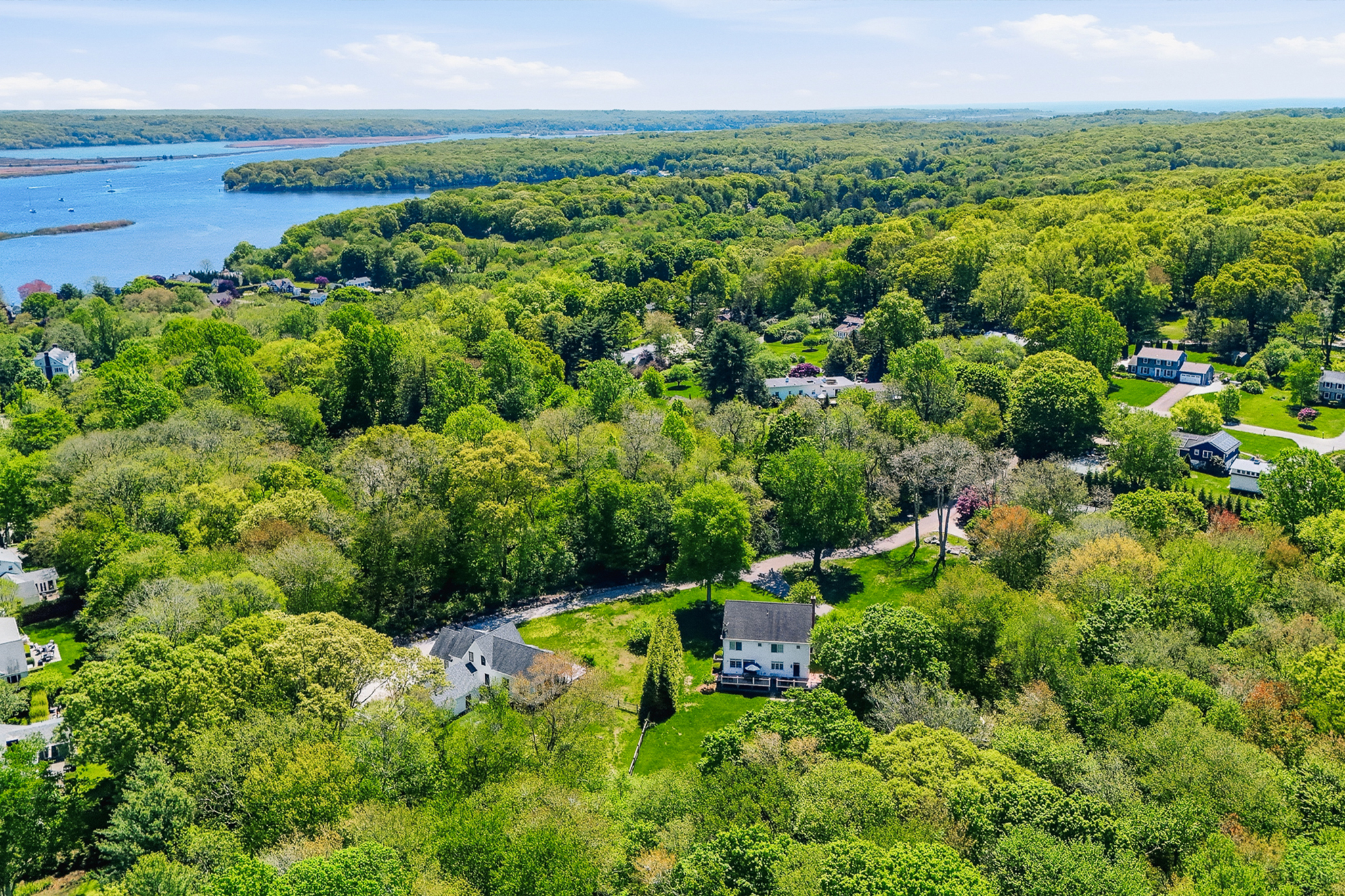  Luxurious 6-Bedroom Estate in Essex, CT - 物件實景
