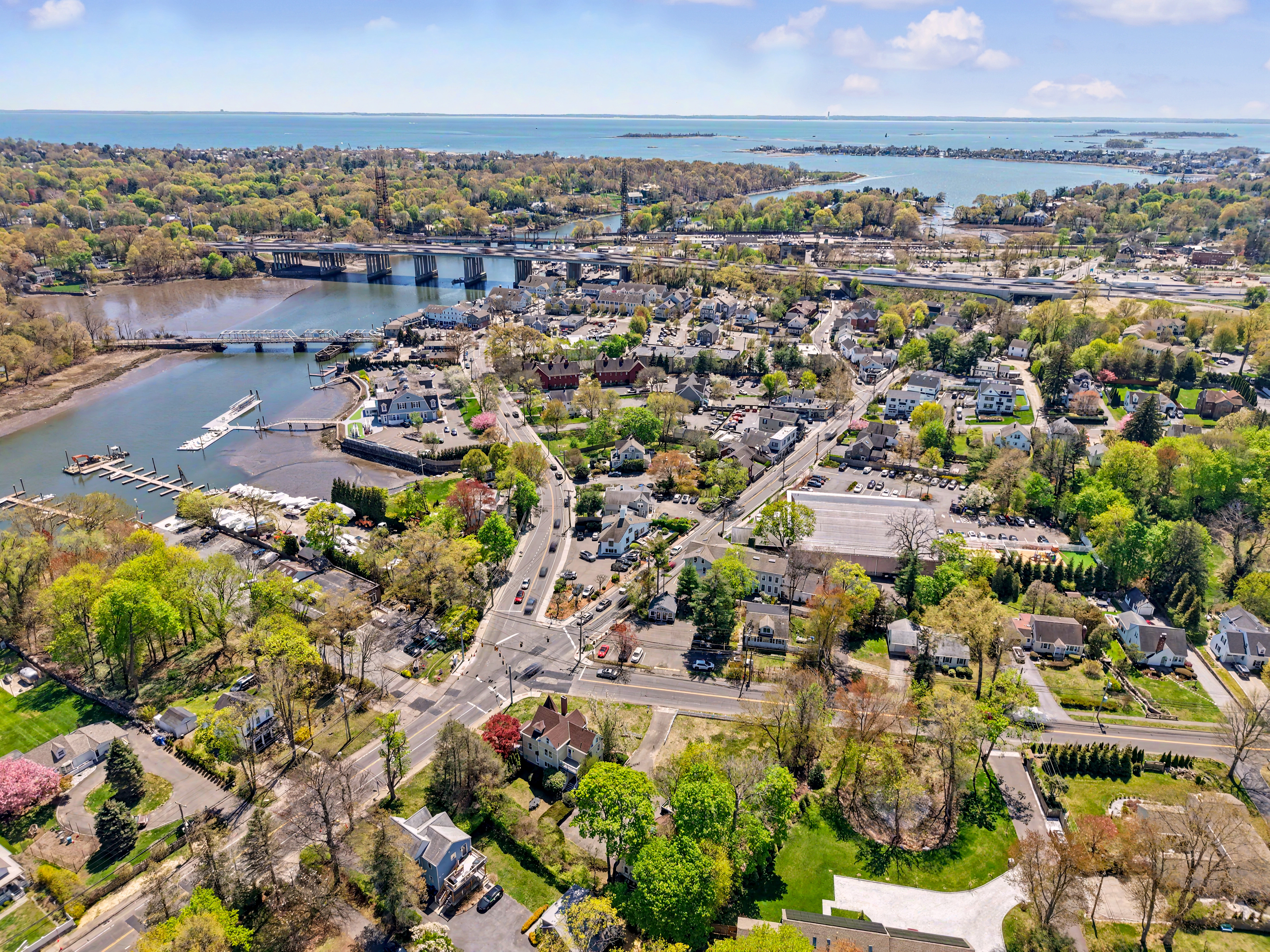  House Situated in the Heart of Thriving Saugatuck Area of Westport - 物件實景