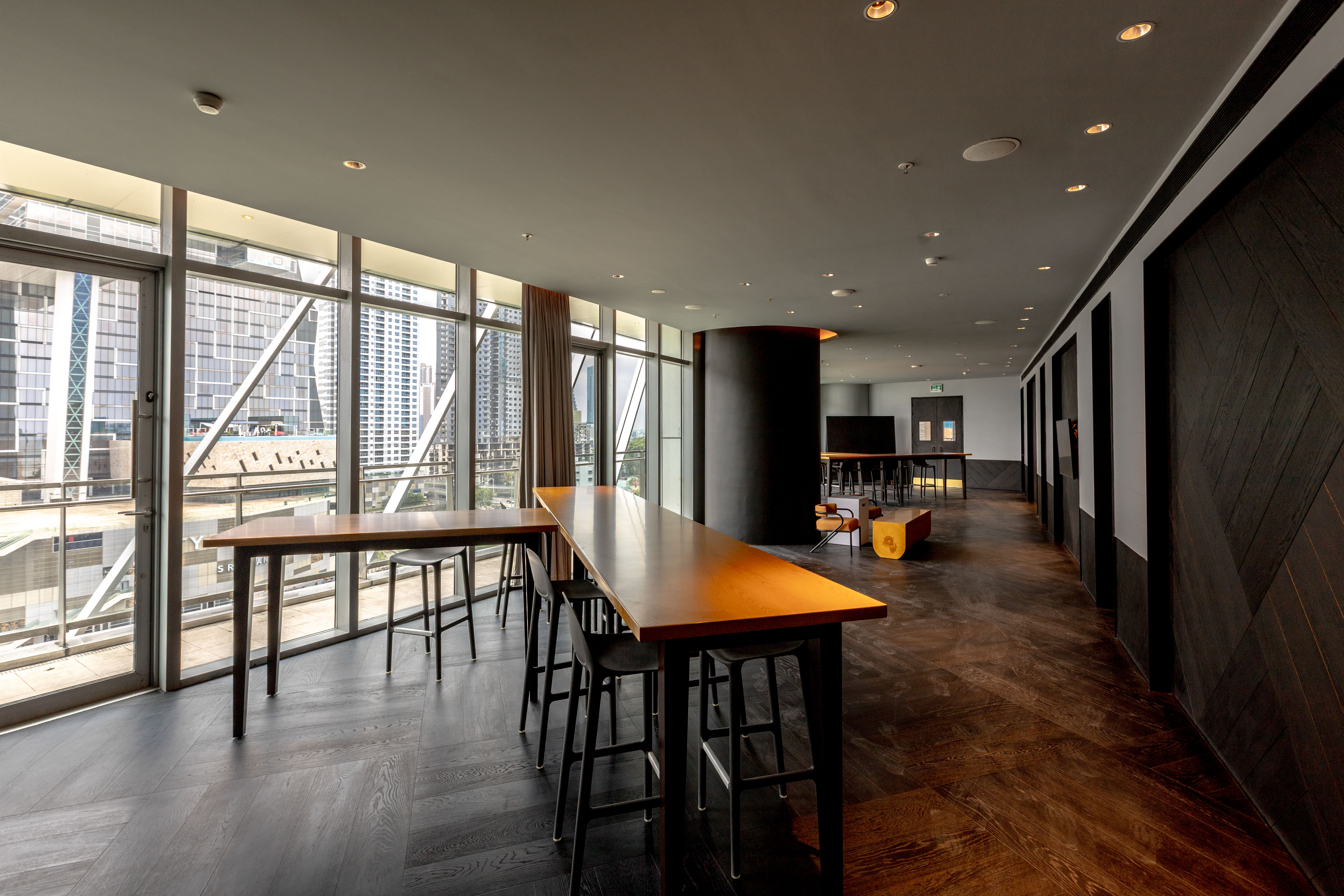  Sky Mansion on 7th floor with ocean views at Sapphire Residences - 物件實景