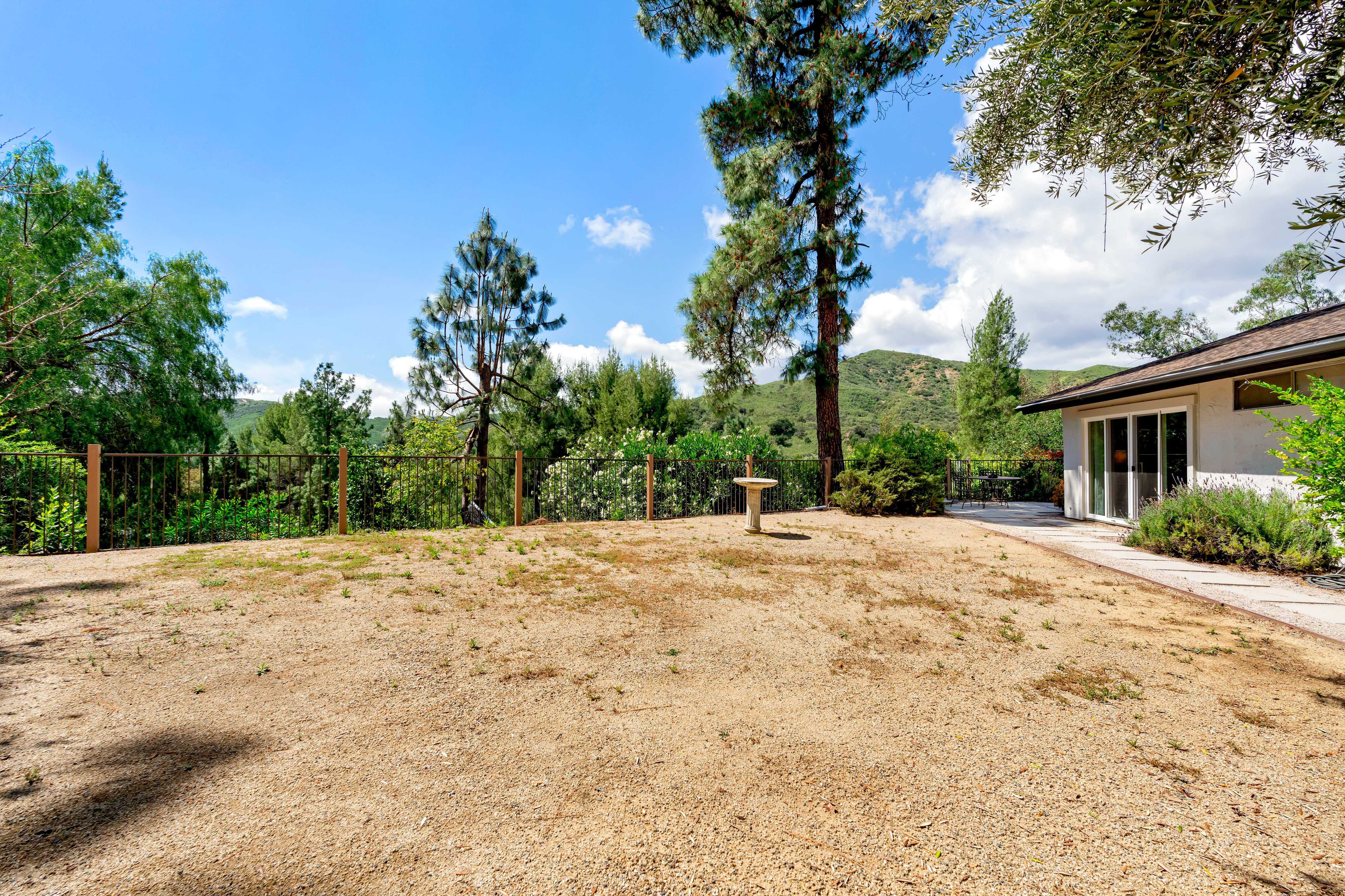  3907 United Road, Agoura Hills, CA 91301 - 物件實景