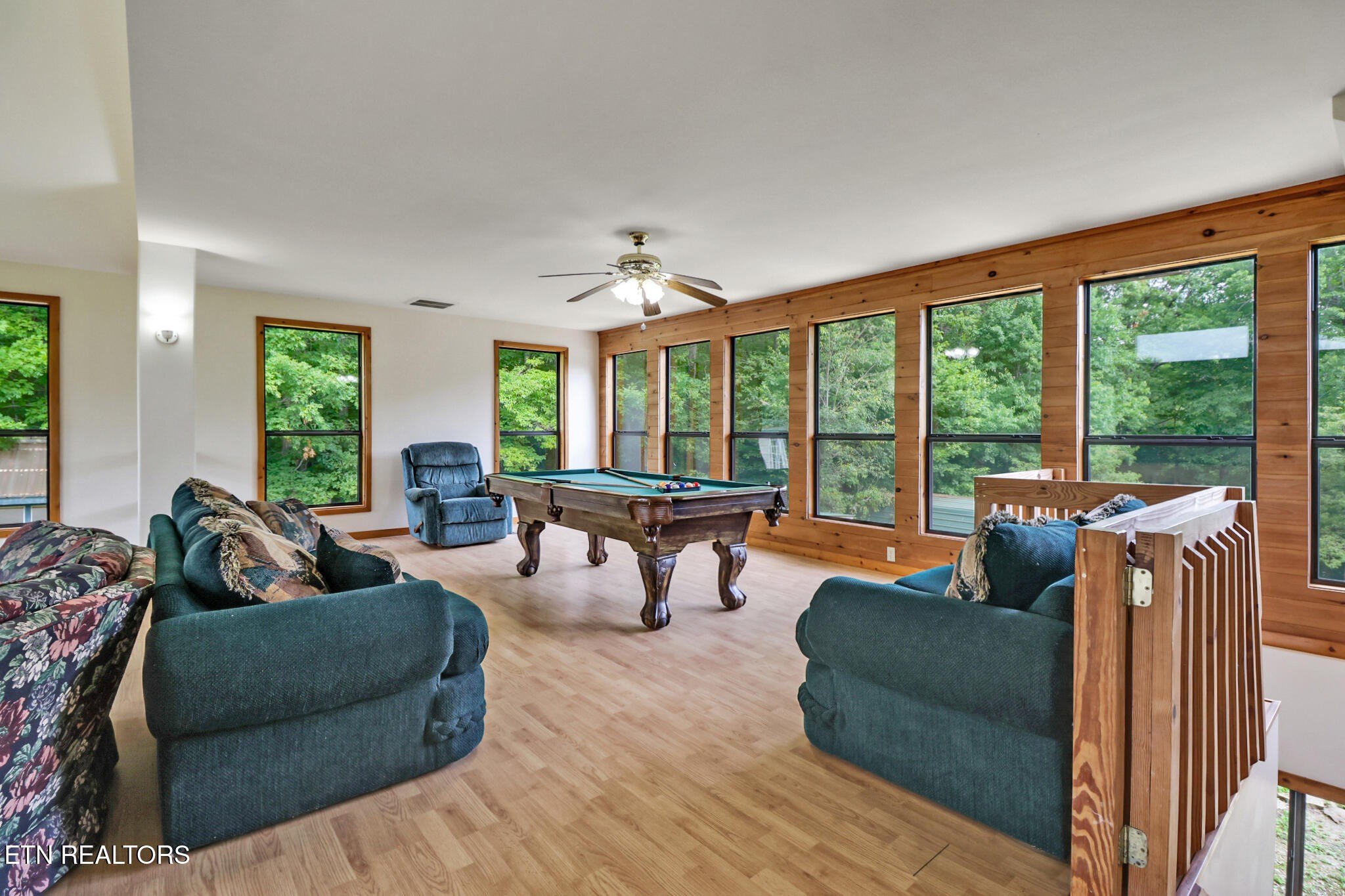 Crossville, Tennessee, 38571, United States, 3 Bedrooms Bedrooms, ,4 BathroomsBathrooms,Residential,For Sale,1979710