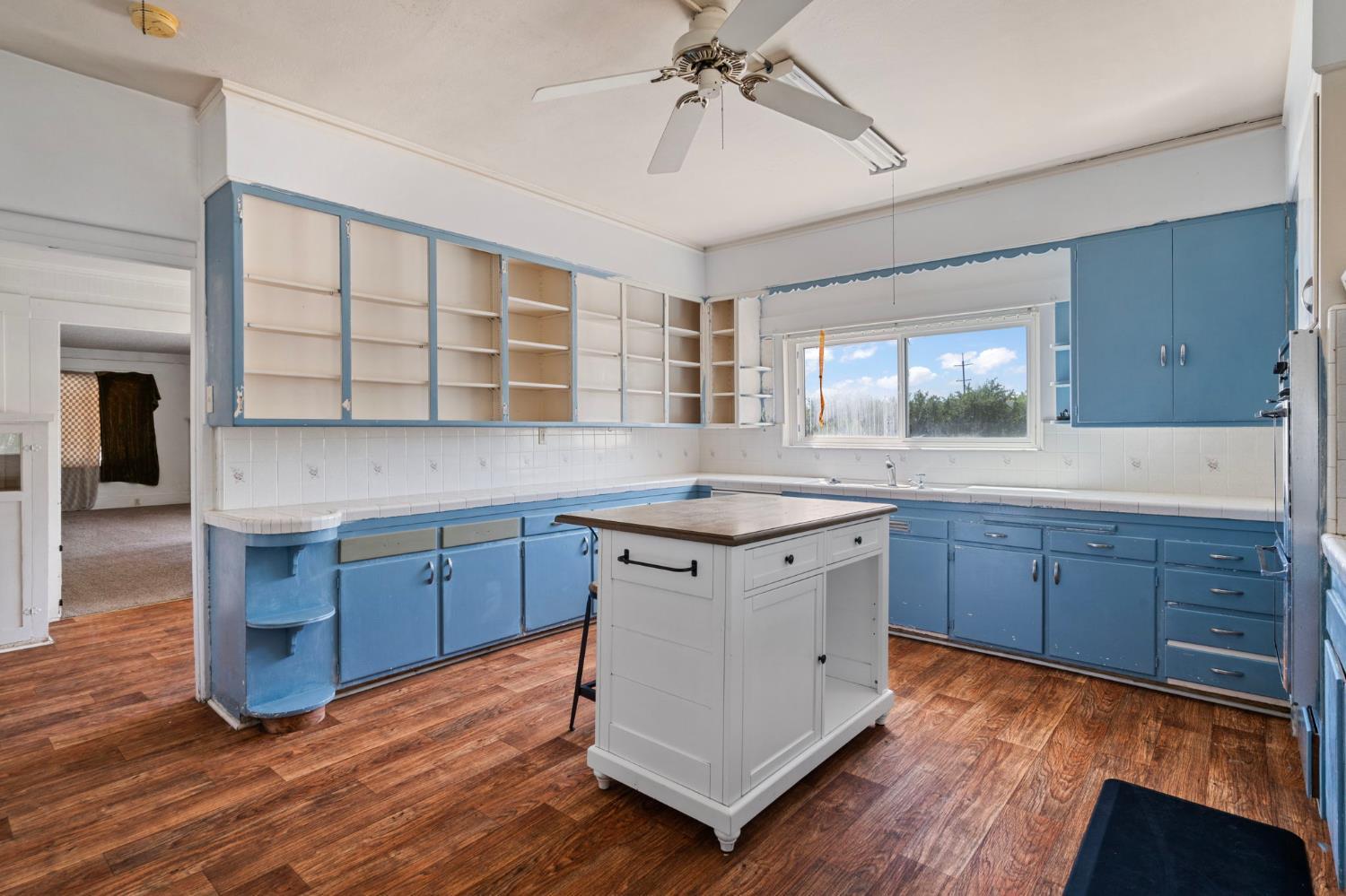 Vernalis, California, 95385, United States, 5 Bedrooms Bedrooms, ,3 BathroomsBathrooms,Residential,For Sale,1979261