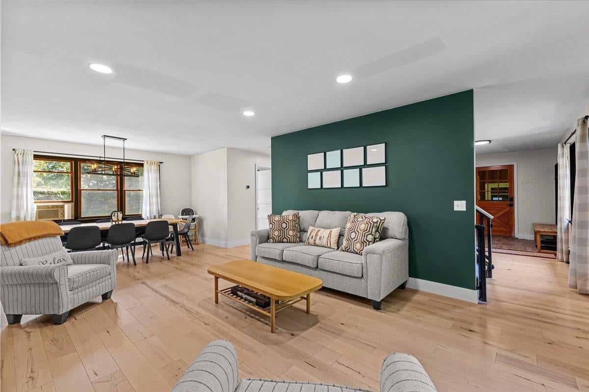 Morristown, Vermont, 05661, United States, 3 Bedrooms Bedrooms, ,1 BathroomBathrooms,Residential,For Sale,1917533