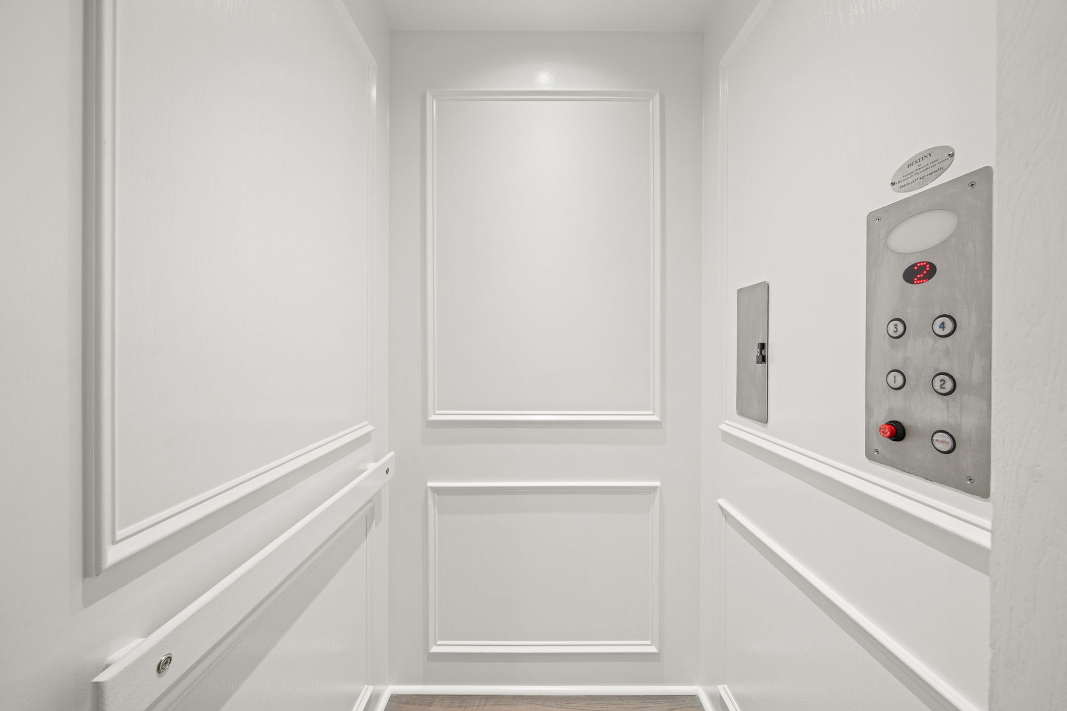  Exceptional Four Level European-inspired Townhome - 物件實景