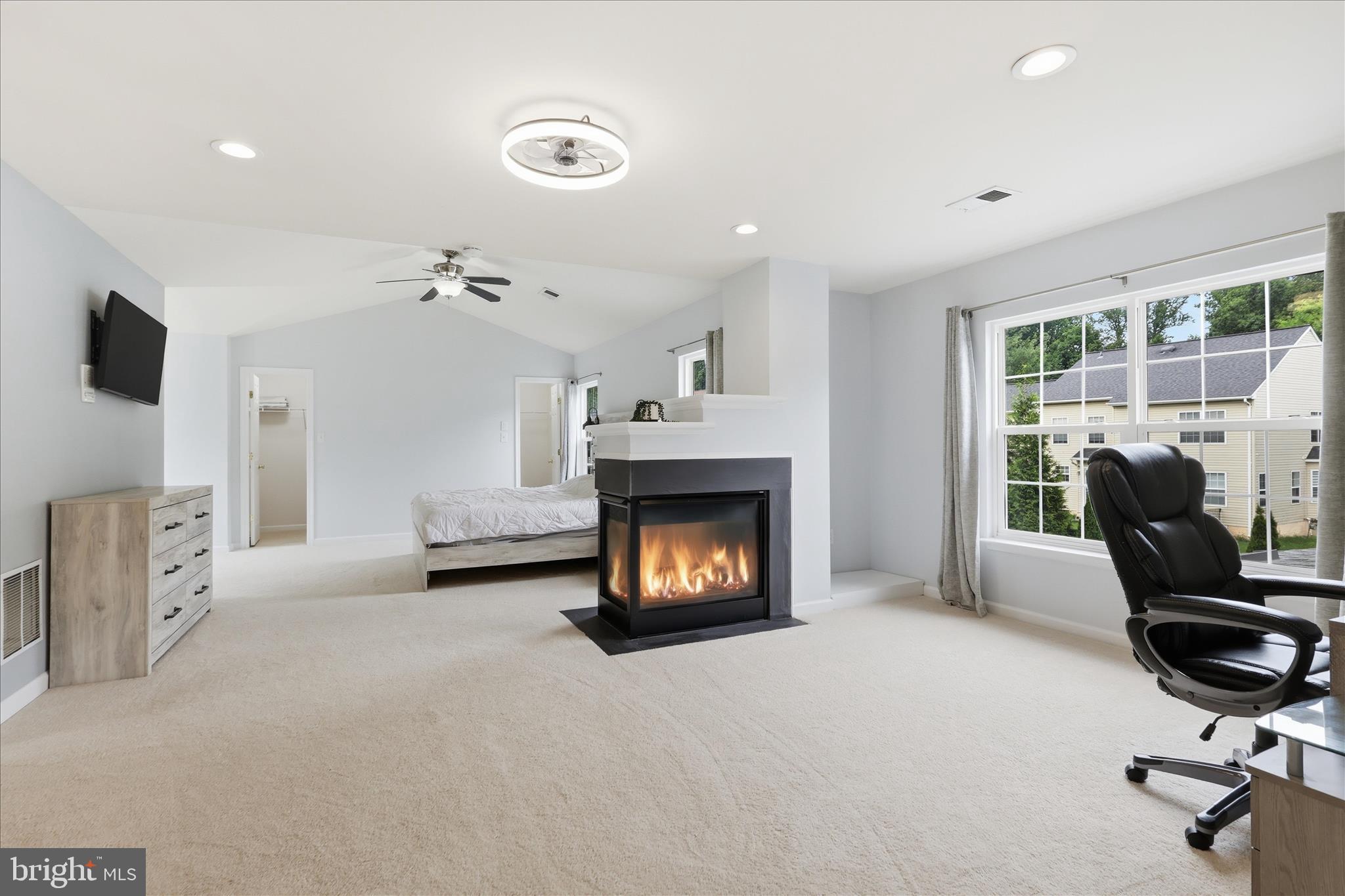 Woodbridge, Virginia, 22193, United States, 4 Bedrooms Bedrooms, ,4 BathroomsBathrooms,Residential,For Sale,2048672
