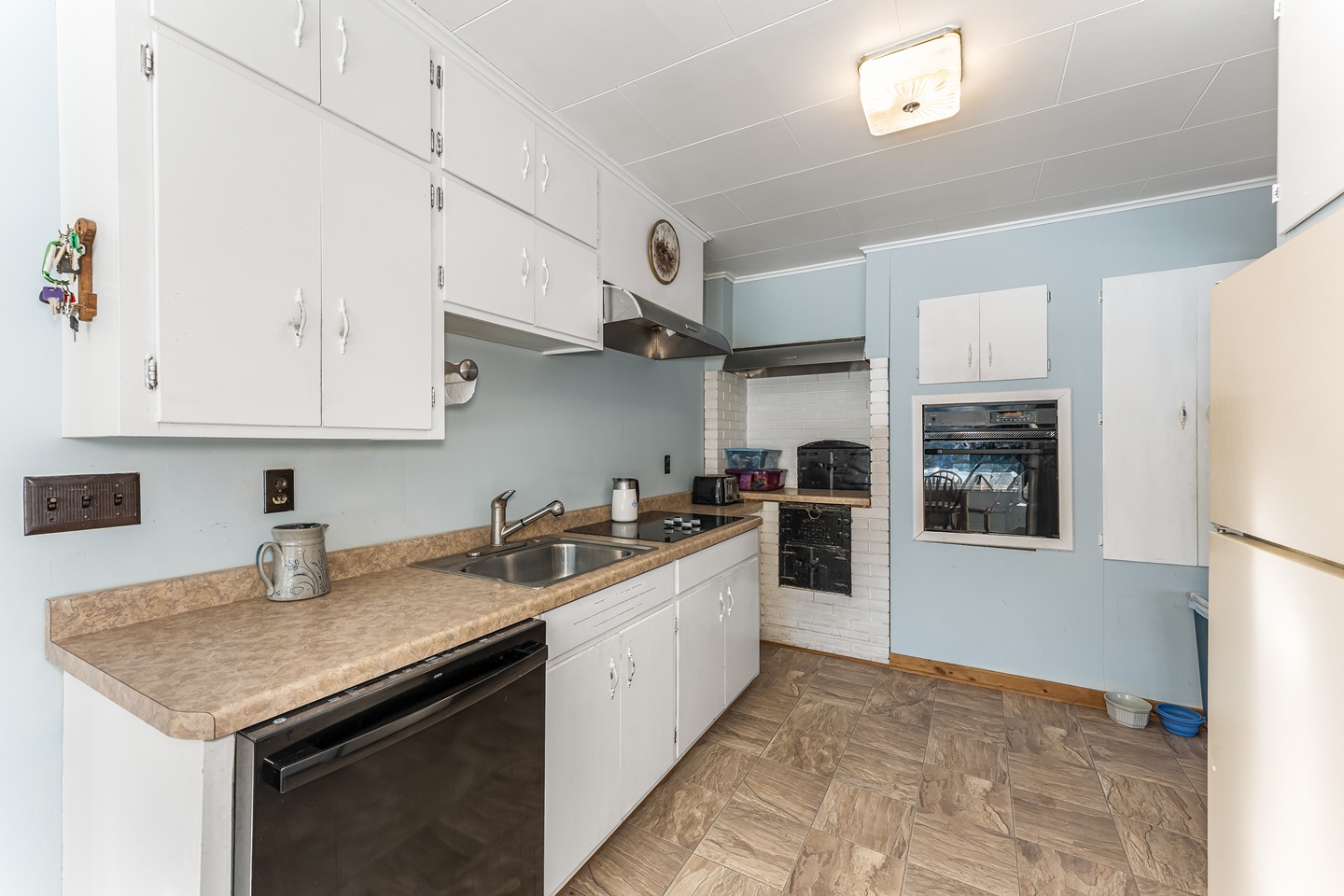 Mercer, Wisconsin, 54547, United States, 3 Bedrooms Bedrooms, ,2 BathroomsBathrooms,Residential,For Sale,2007529