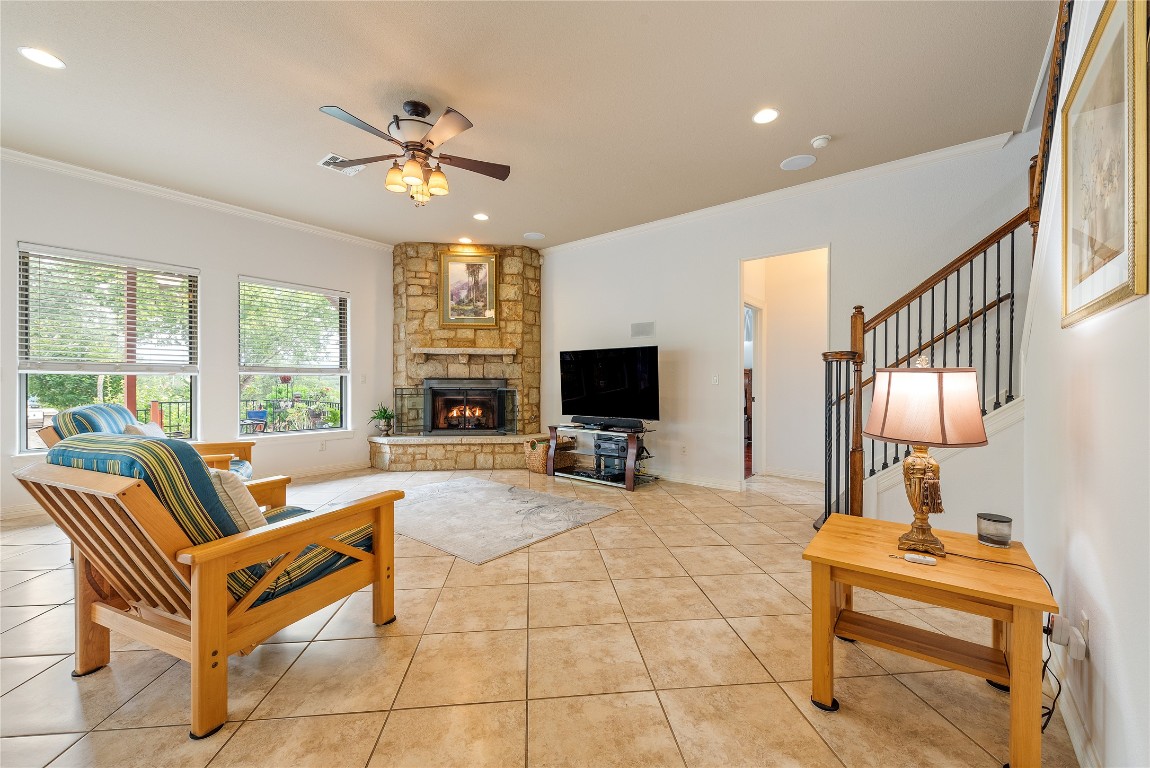 Austin, Texas, 78732, United States, 4 Bedrooms Bedrooms, ,3 BathroomsBathrooms,Residential,For Sale,1911419