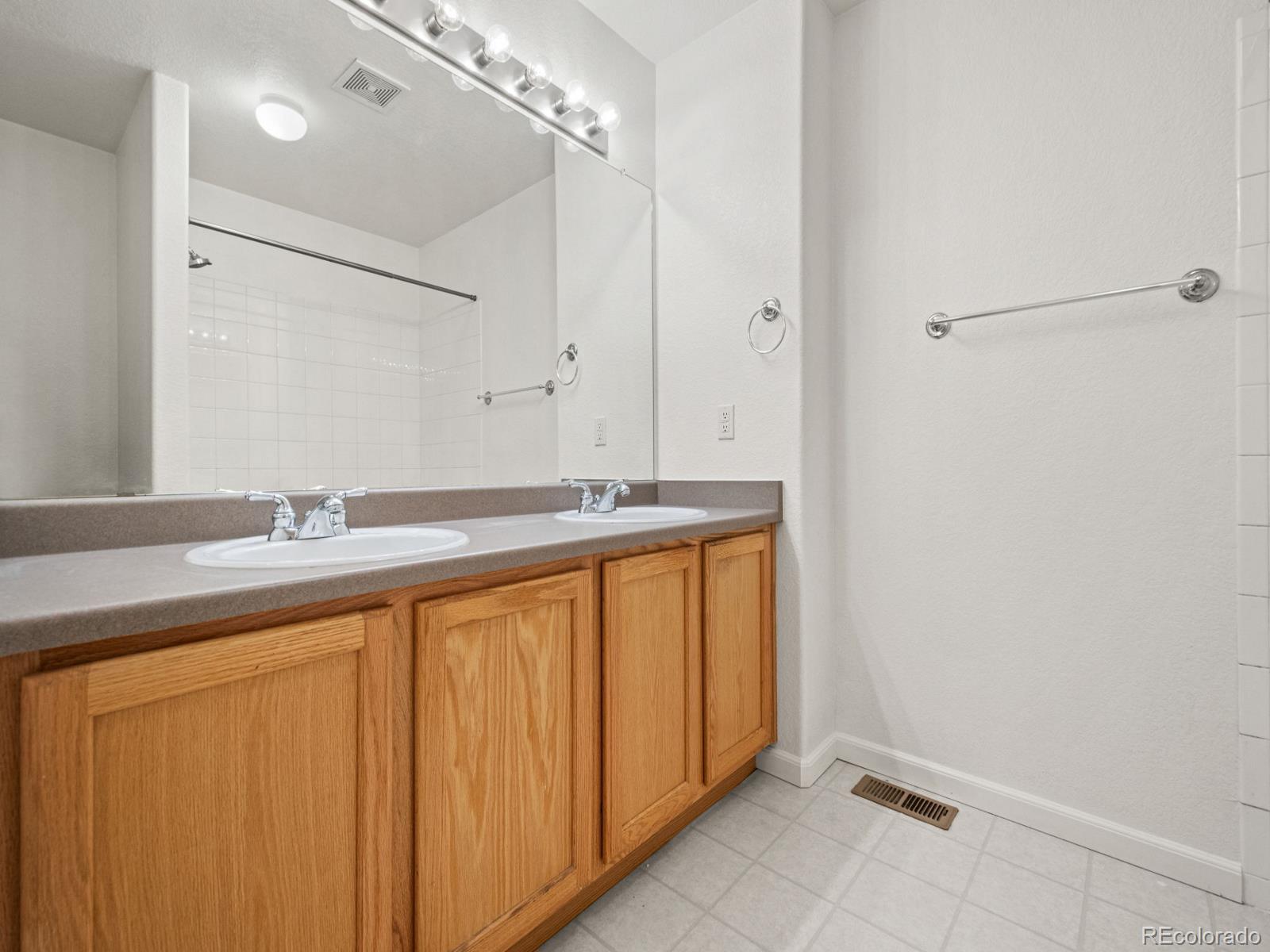 Westminster, Colorado, 80031, United States, 4 Bedrooms Bedrooms, ,3 BathroomsBathrooms,Residential,For Sale,1975874