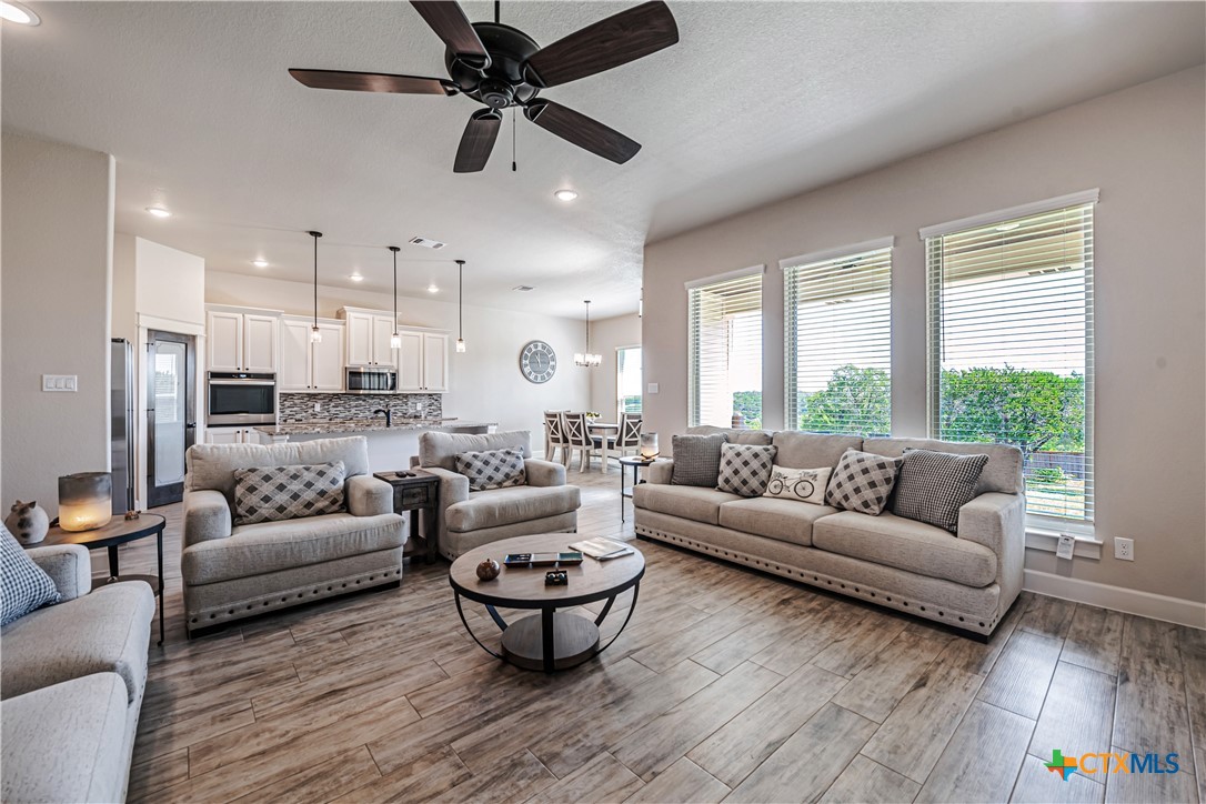 Belton, Texas, 76513, United States, 4 Bedrooms Bedrooms, ,3 BathroomsBathrooms,Residential,For Sale,1807693