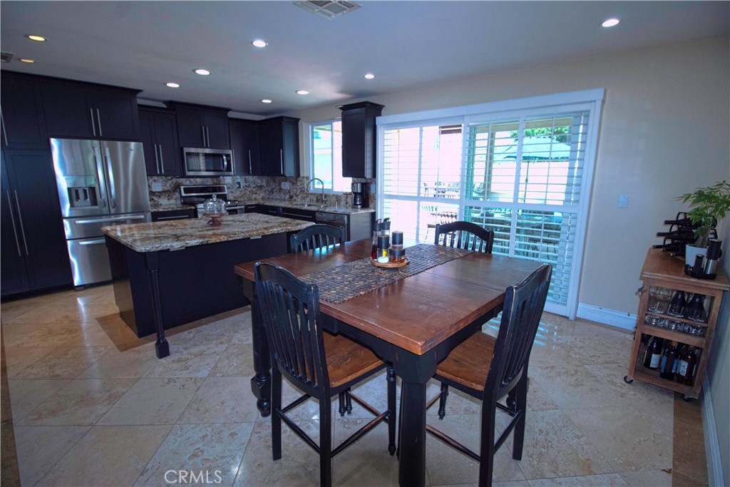 West Hills, California, 91304, United States, 4 Bedrooms Bedrooms, ,2 BathroomsBathrooms,Residential,For Sale,1914263