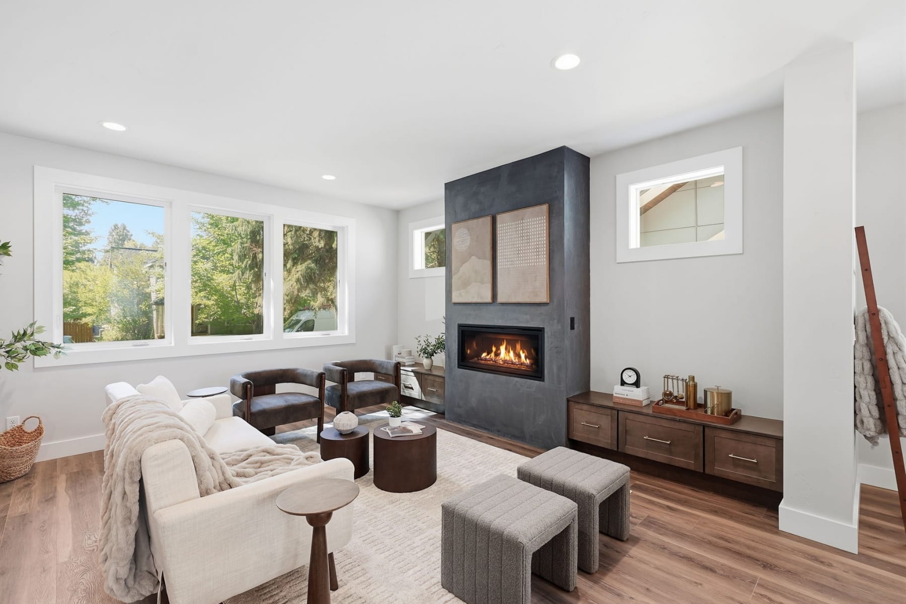  1548 NW Elgin Avenue #1 & 2 Bend, OR 97703 - 物件實景
