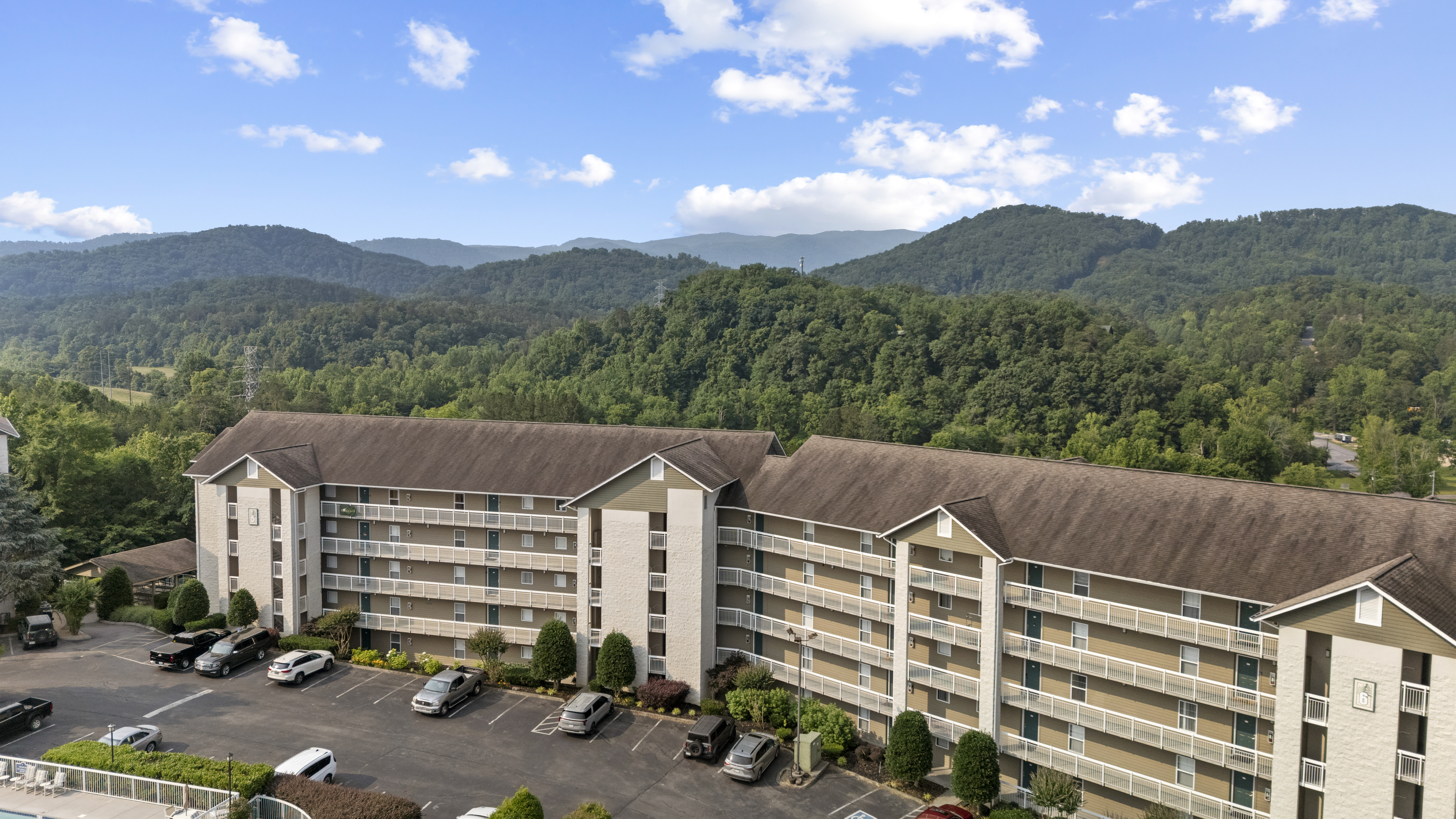 Pigeon Forge, Tennessee, 37863, United States, 4 Bedrooms Bedrooms, ,3 BathroomsBathrooms,Residential,For Sale,1923955