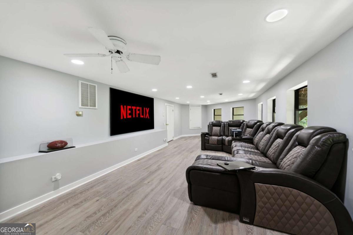 Ellijay, Georgia, 30540, United States, 5 Bedrooms Bedrooms, ,5 BathroomsBathrooms,Residential,For Sale,2016295