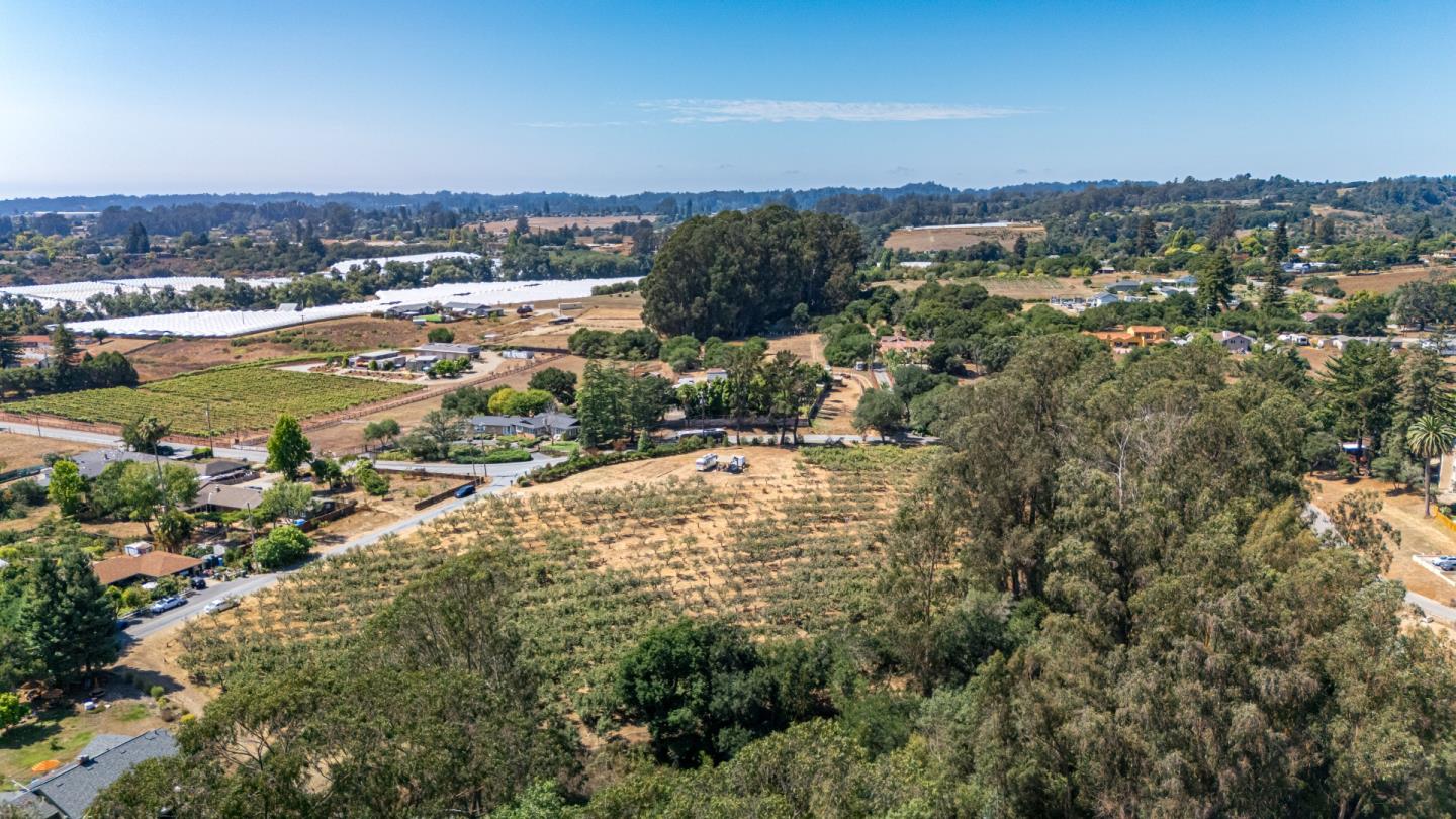 Watsonville, California, 95076, United States, ,Land,For Sale,1942111