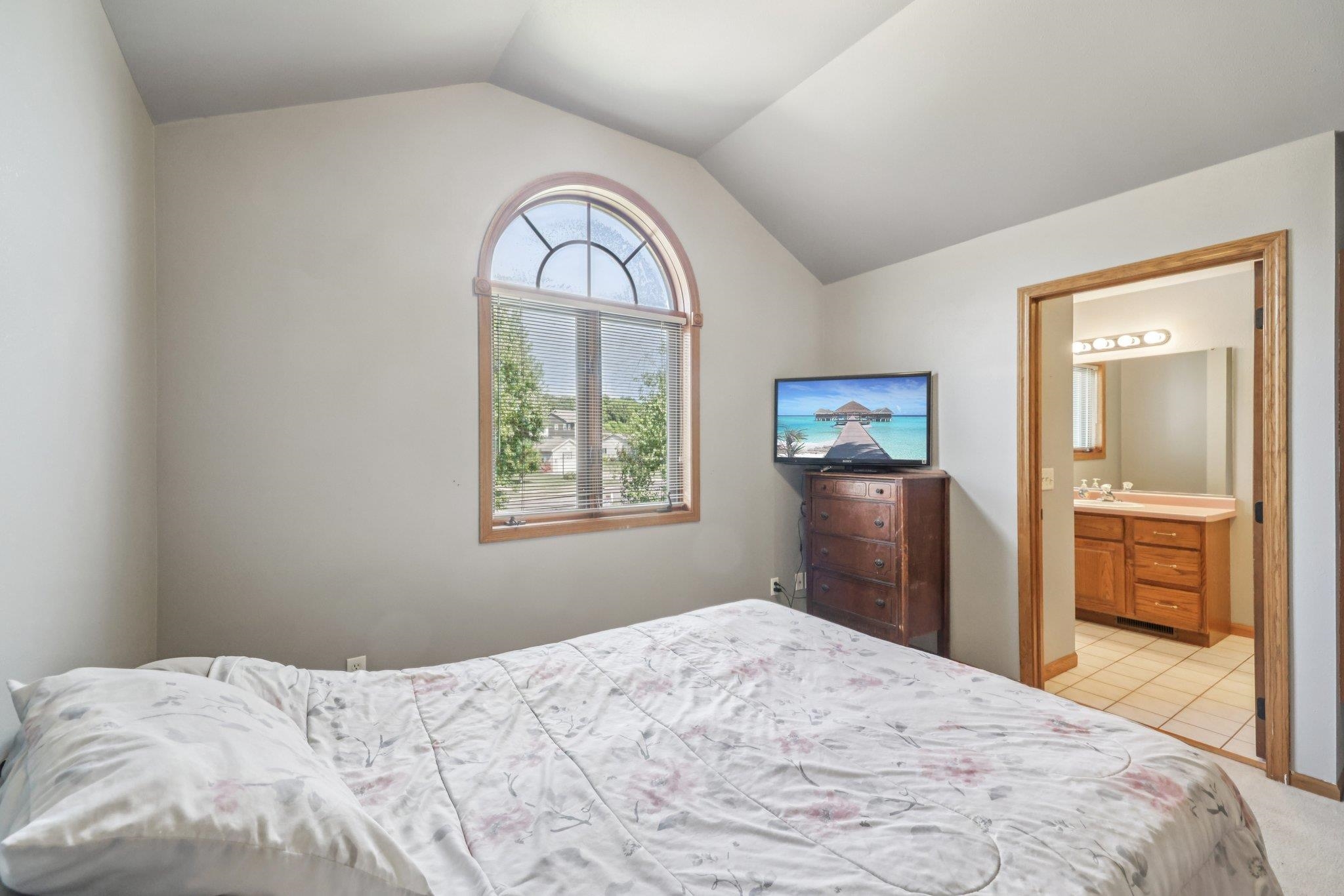 Portage, Wisconsin, 53901, United States, 4 Bedrooms Bedrooms, ,5 BathroomsBathrooms,Residential,For Sale,1976177