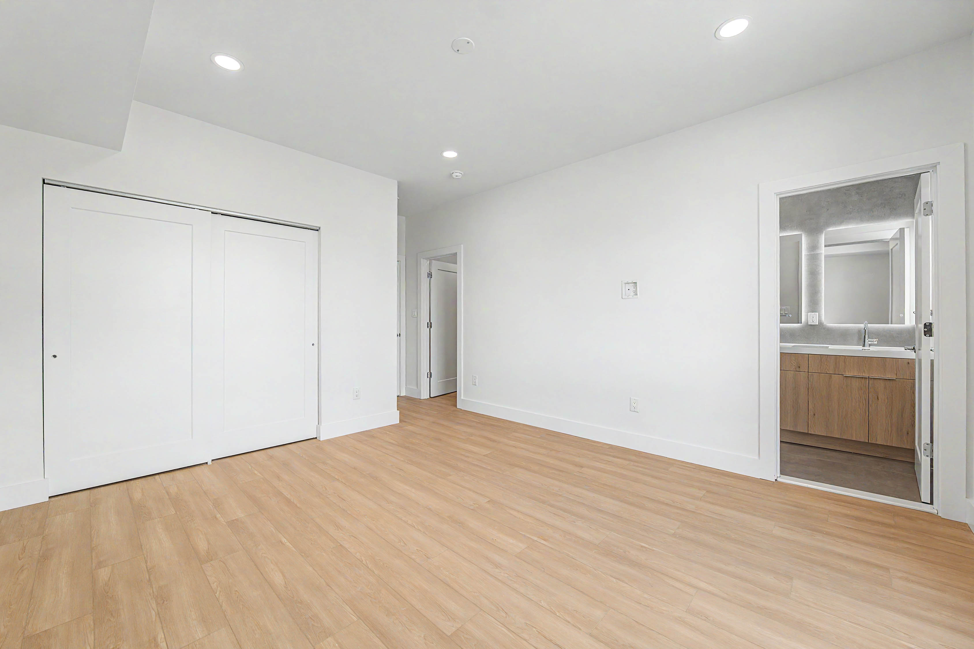  105 B Westminster Avenue - 物件實景