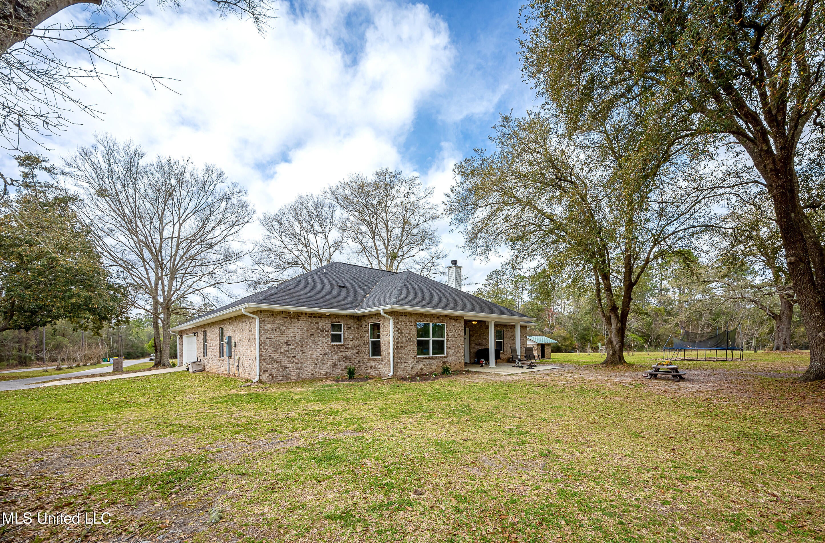 Vancleave, Mississippi, 39565, United States, 4 Bedrooms Bedrooms, ,2 BathroomsBathrooms,Residential,For Sale,1927401