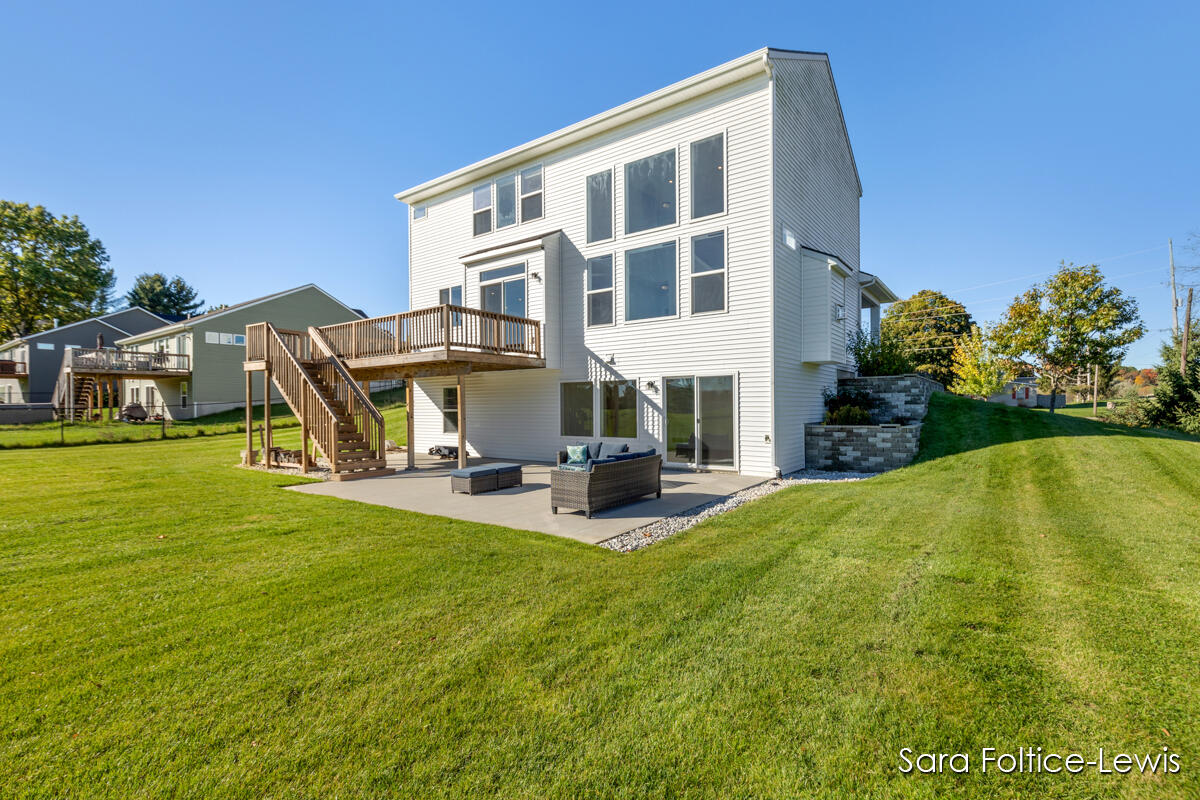 Grand Rapids, Michigan, 49512, United States, 4 Bedrooms Bedrooms, ,4 BathroomsBathrooms,Residential,For Sale,1976019