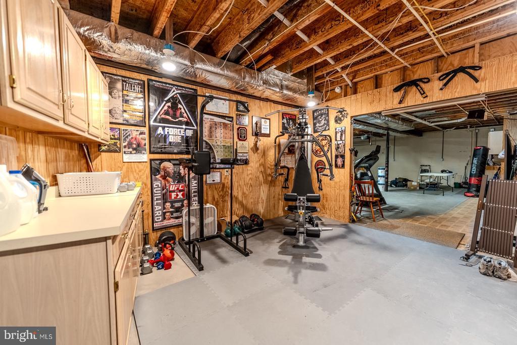 Paw Paw, West Virginia, 25434, United States, 3 Bedrooms Bedrooms, ,3 BathroomsBathrooms,Residential,For Sale,1989238