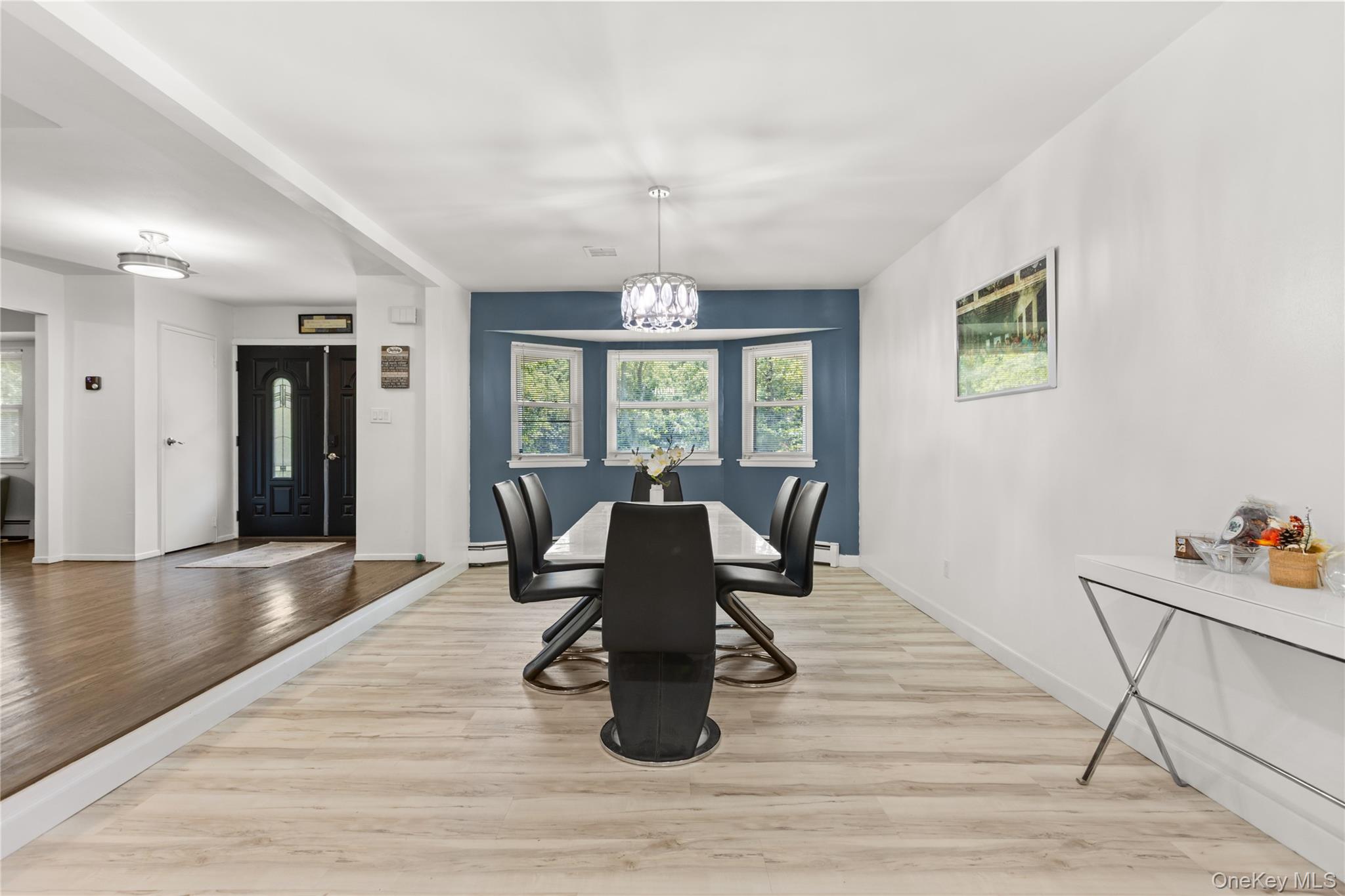 Smithtown, New York, 11787, United States, 4 Bedrooms Bedrooms, ,3 BathroomsBathrooms,Residential,For Sale,1907417