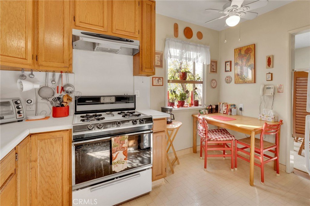 Pomona, California, 91767, United States, 3 Bedrooms Bedrooms, ,1 BathroomBathrooms,Residential,For Sale,2009093