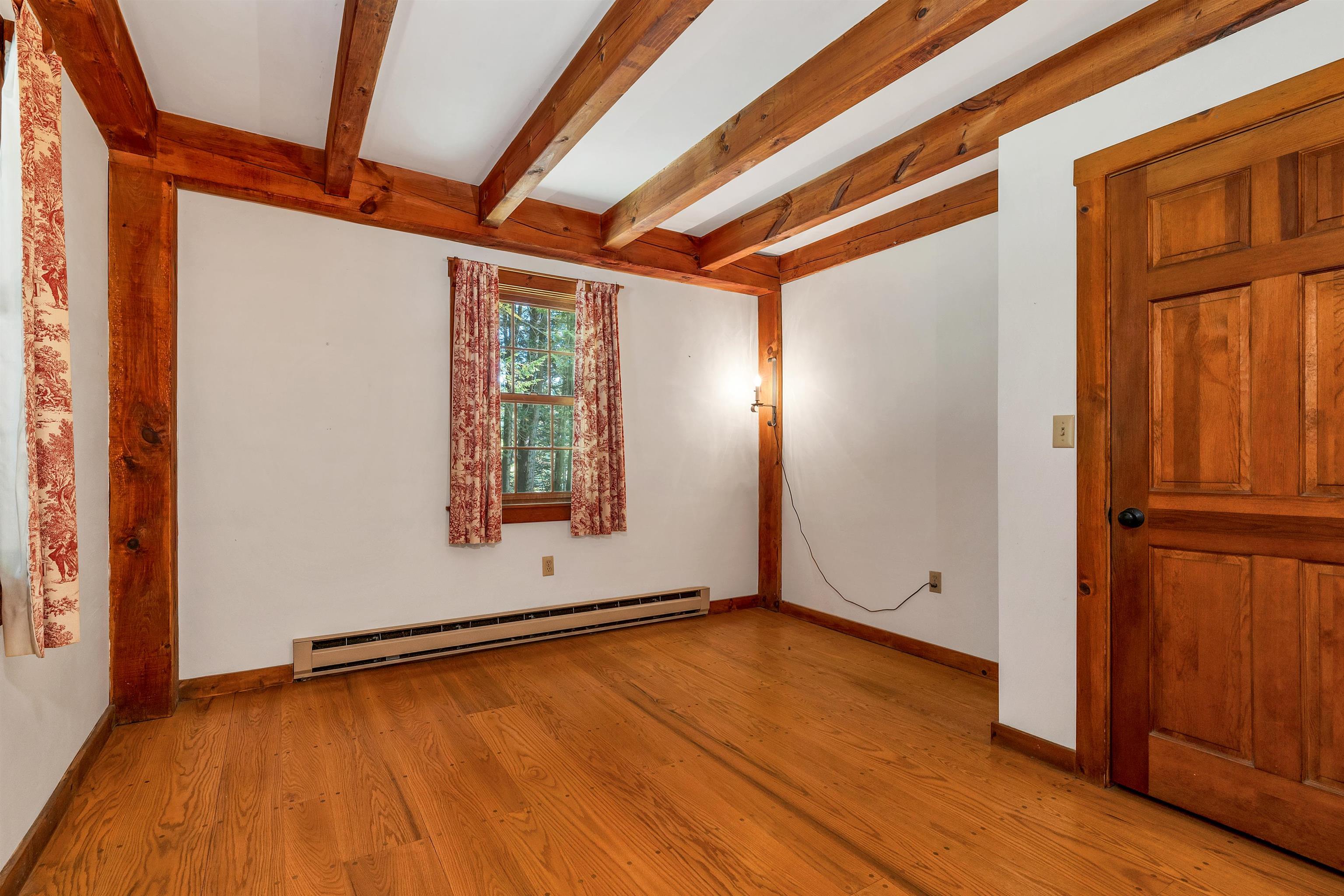 Chesterfield, New Hampshire, 03466, United States, 4 Bedrooms Bedrooms, ,2 BathroomsBathrooms,Residential,For Sale,1934189