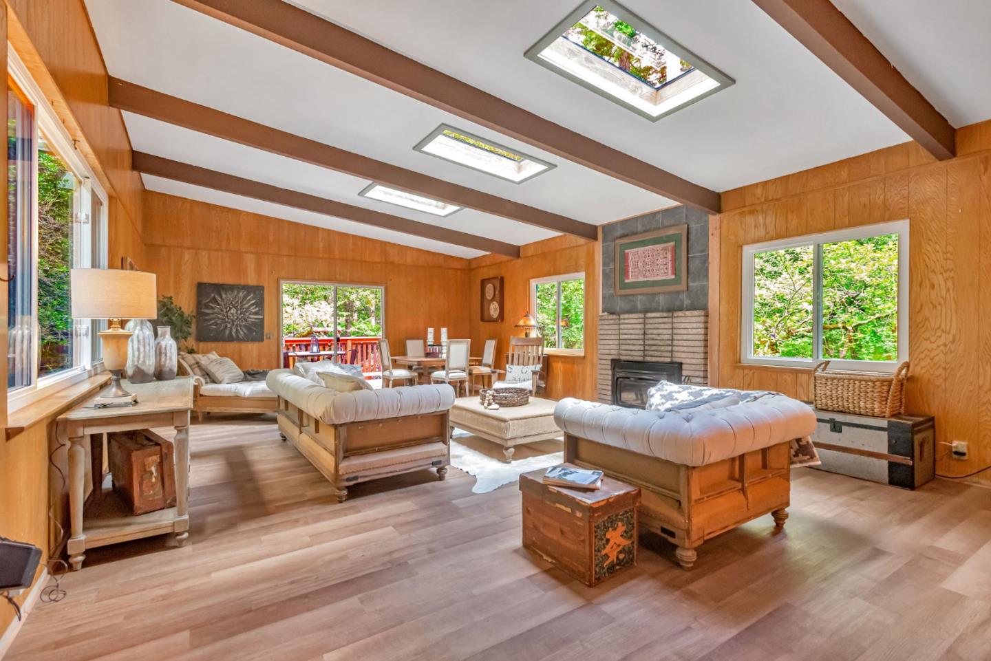 Pescadero, California, 94060, United States, 3 Bedrooms Bedrooms, ,2 BathroomsBathrooms,Residential,For Sale,1902699