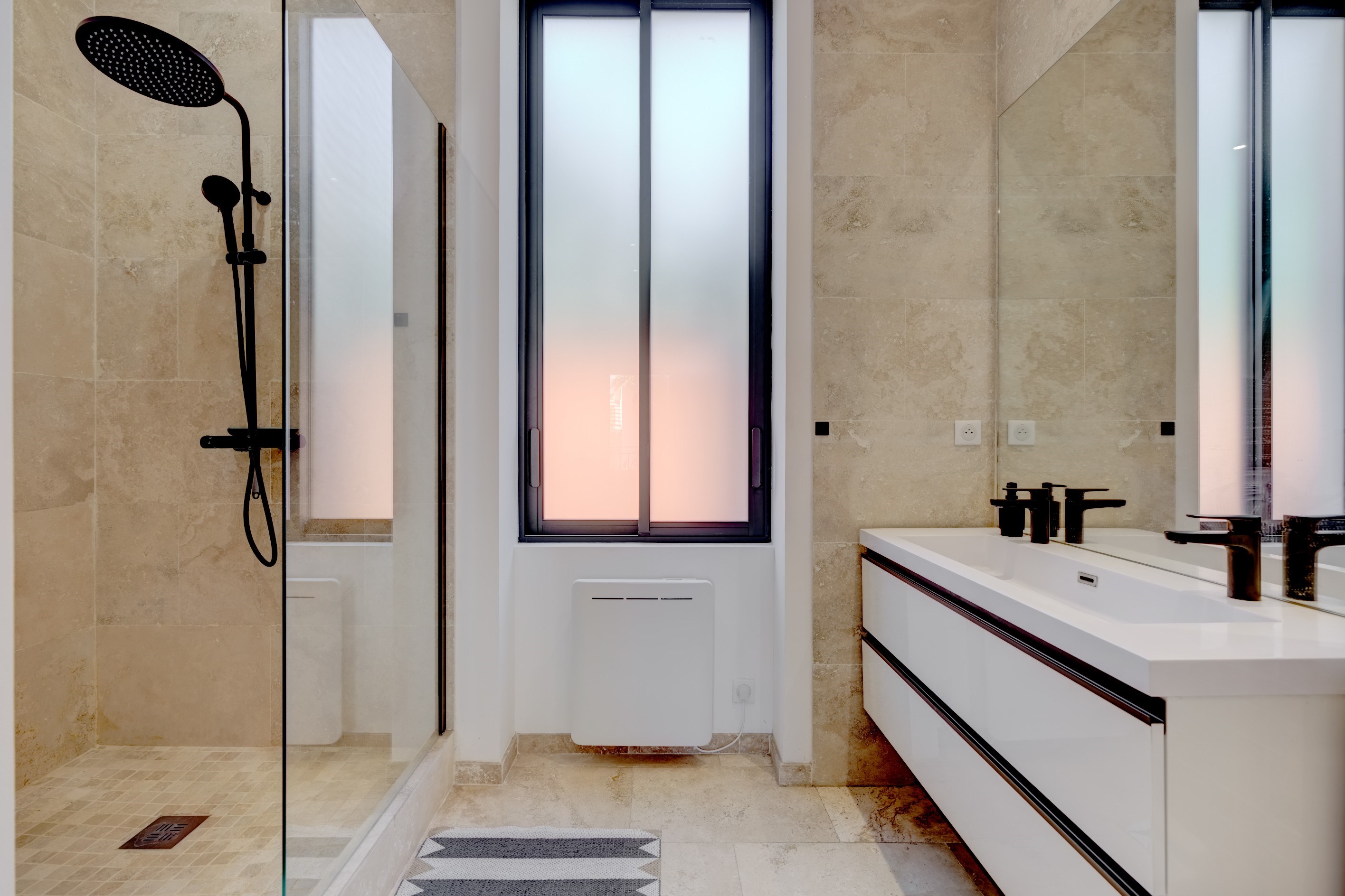  Cannes Petit Juas renovated townhouse with heated pool and garage - 物件實景