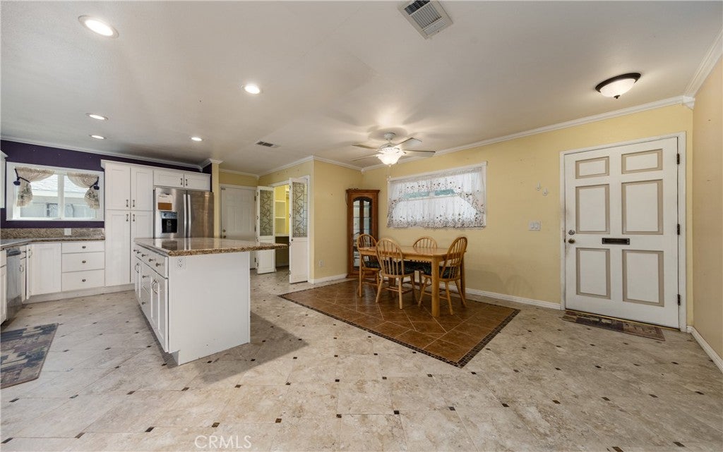 San Bernardino, California, 92404, United States, 3 Bedrooms Bedrooms, ,2 BathroomsBathrooms,Residential,For Sale,1927844