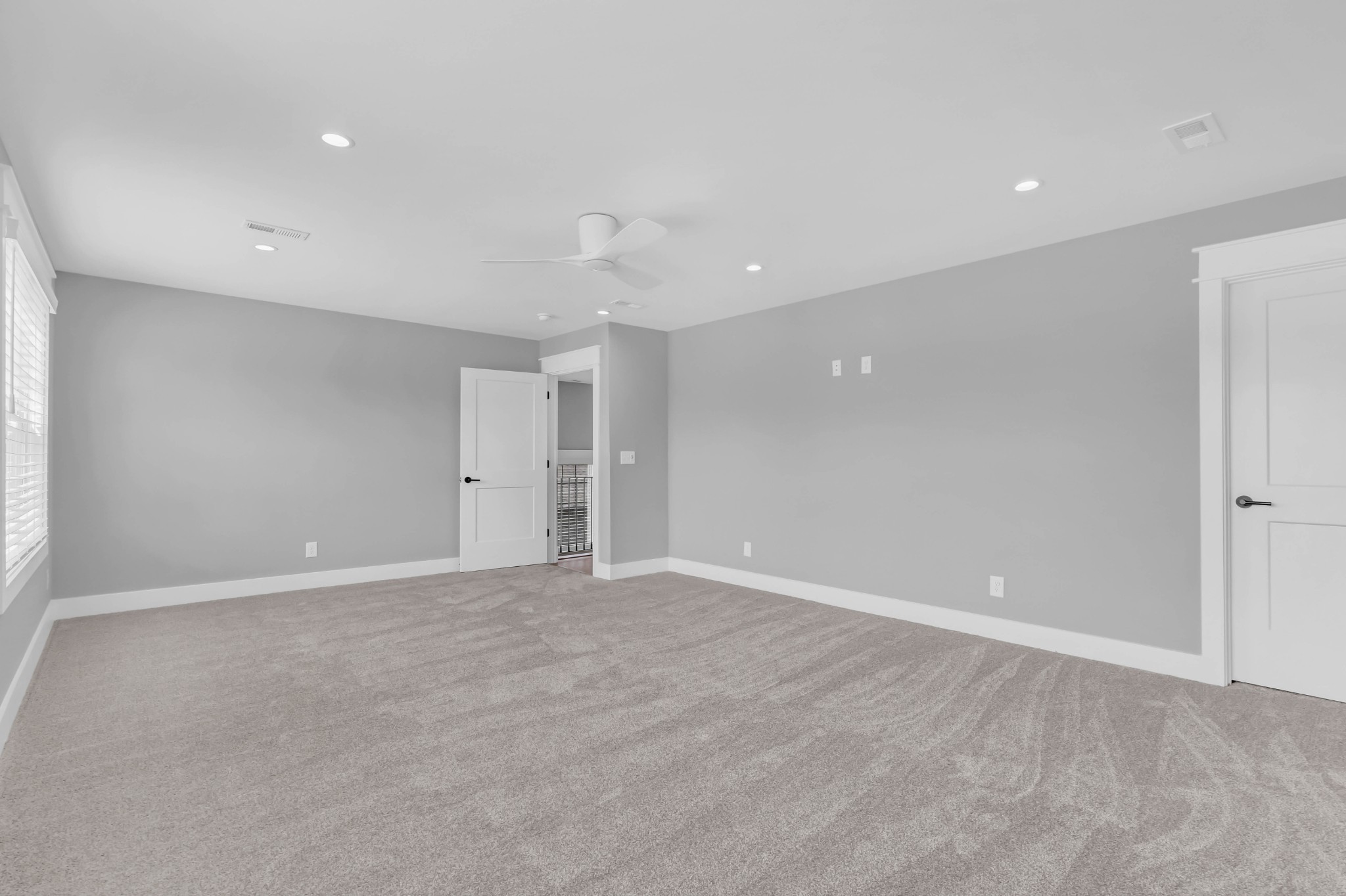 Clarksville, Tennessee, 37043, United States, 3 Bedrooms Bedrooms, ,3 BathroomsBathrooms,Residential,For Sale,2048217
