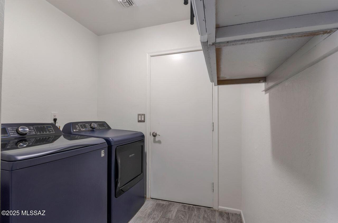 Tucson, Arizona, 85715, United States, 4 Bedrooms Bedrooms, ,2 BathroomsBathrooms,Residential,For Sale,1955495