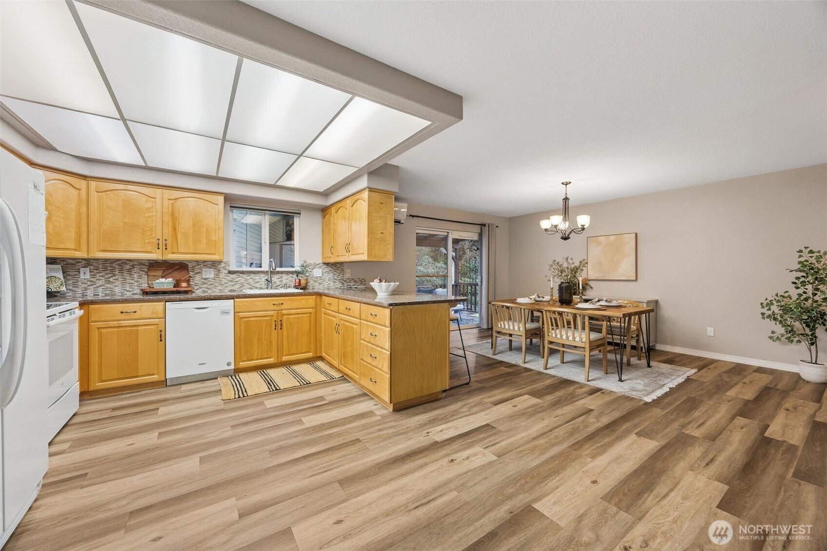 SHELTON, Washington, 98584, United States, 3 Bedrooms Bedrooms, ,2 BathroomsBathrooms,Residential,For Sale,2003420