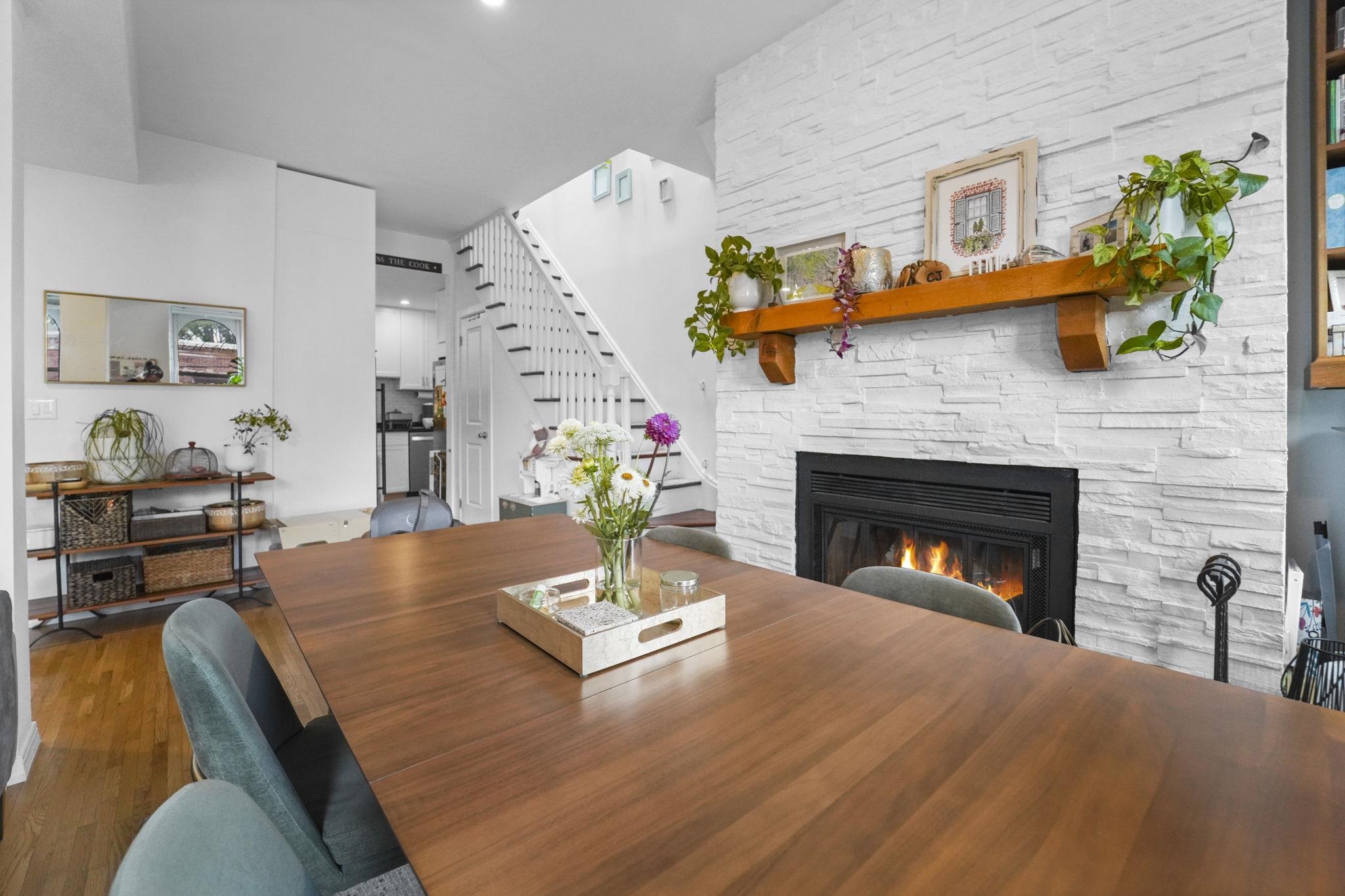 Hoboken, New Jersey, 07030, United States, 1 Bedroom Bedrooms, ,2 BathroomsBathrooms,Residential,For Sale,1988073