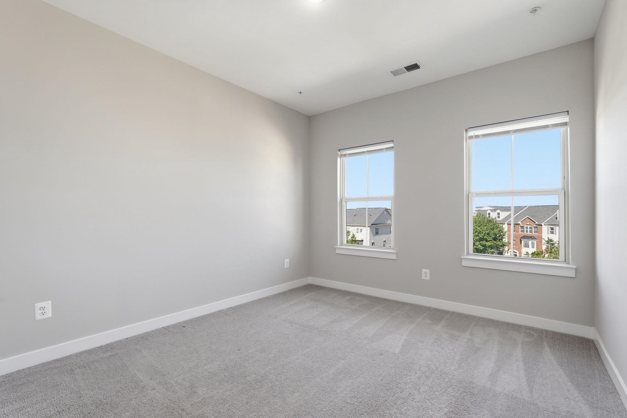 24728 Malibu Terrace, Sterling, VA, 20166 - 物件實景