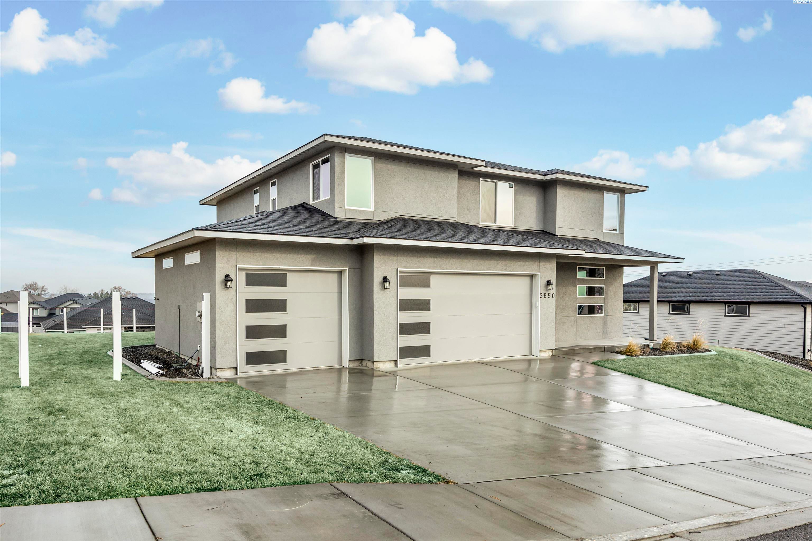 West Richland, Washington, 99353, United States, 4 Bedrooms Bedrooms, ,2 BathroomsBathrooms,Residential,For Sale,2014004