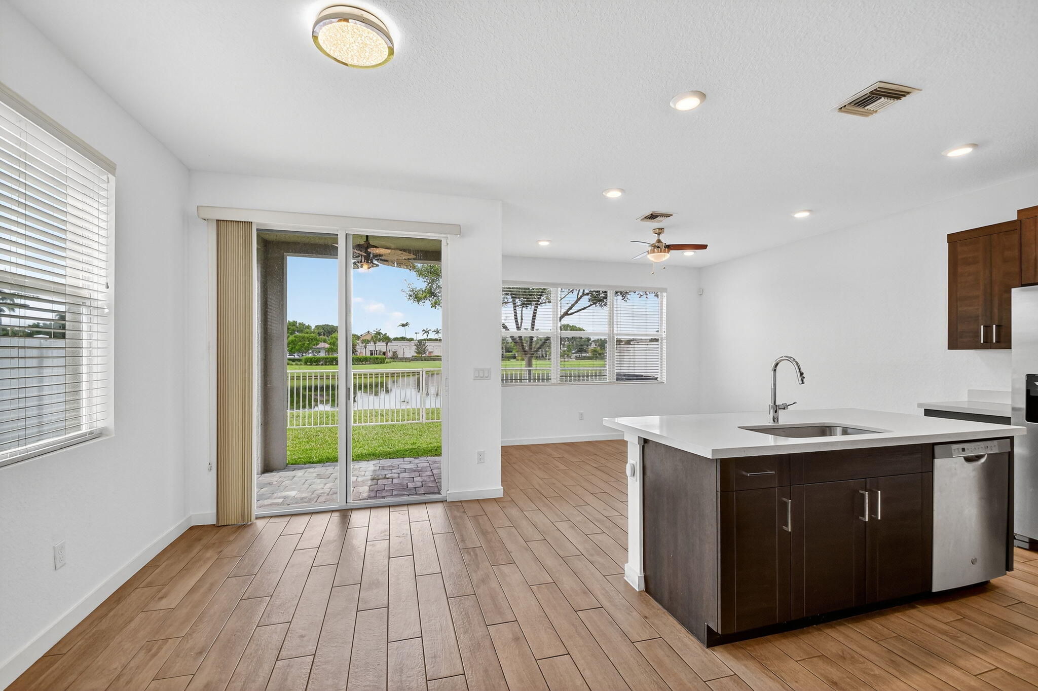 Lake Worth, Florida, 33467, United States, 4 Bedrooms Bedrooms, ,3 BathroomsBathrooms,Residential,For Sale,1819485