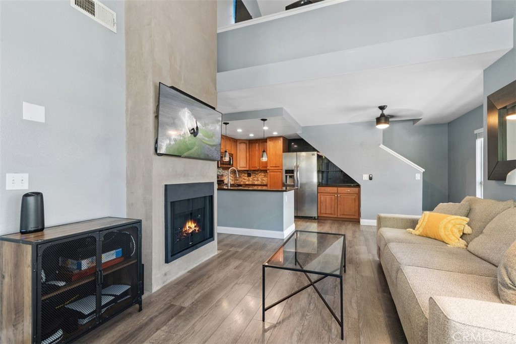 San Diego, California, 92126, United States, 2 Bedrooms Bedrooms, ,2 BathroomsBathrooms,Residential,For Sale,1898480