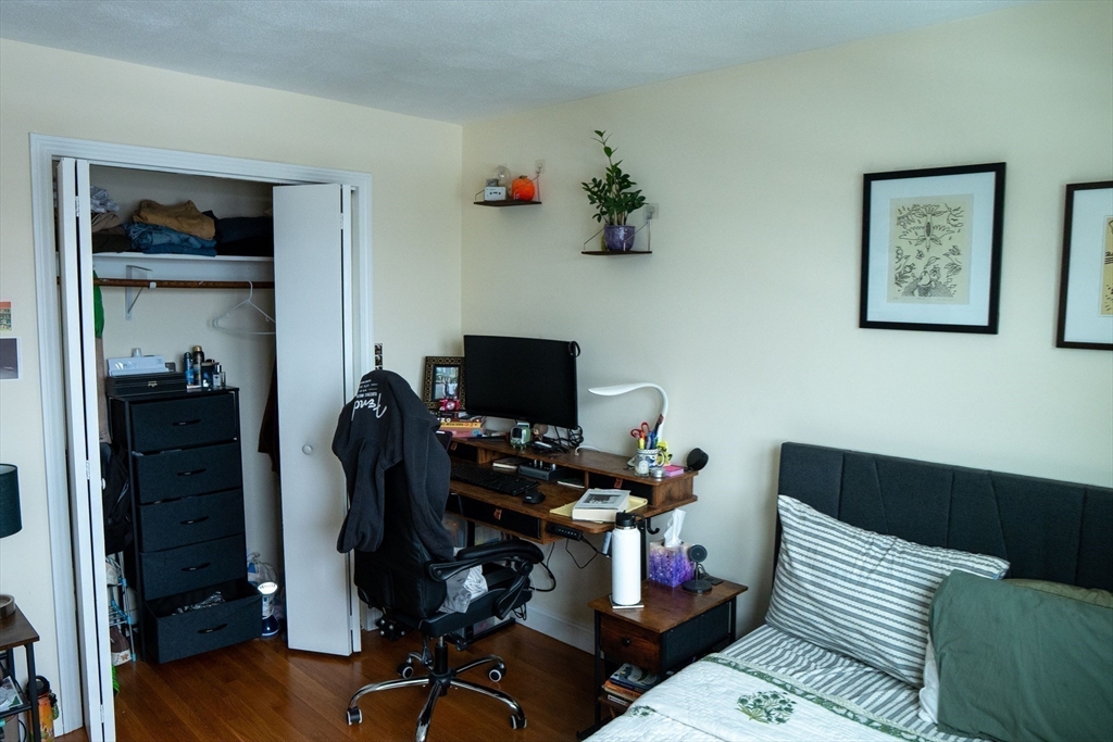 Somerville, Massachusetts, 02143, United States, 7 Bedrooms Bedrooms, ,4 BathroomsBathrooms,Residential,For Sale,2017590