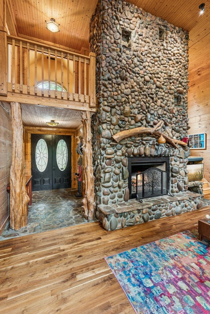 Ellijay, Georgia, 30540, United States, 3 Bedrooms Bedrooms, ,4 BathroomsBathrooms,Residential,For Sale,1952402