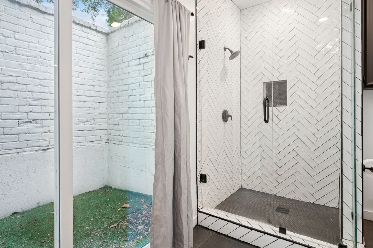 Dallas, Texas, 75230, United States, 4 Bedrooms Bedrooms, ,5 BathroomsBathrooms,Residential,For Sale,1826368