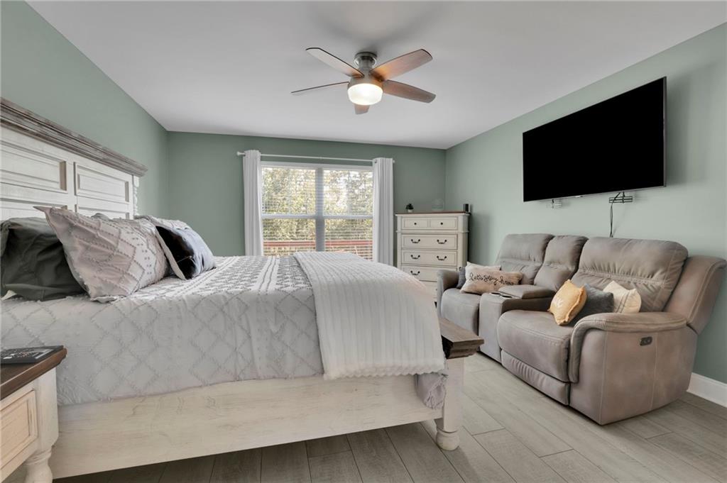 Dahlonega, Georgia, 30533, United States, 4 Bedrooms Bedrooms, ,4 BathroomsBathrooms,Residential,For Sale,1889816