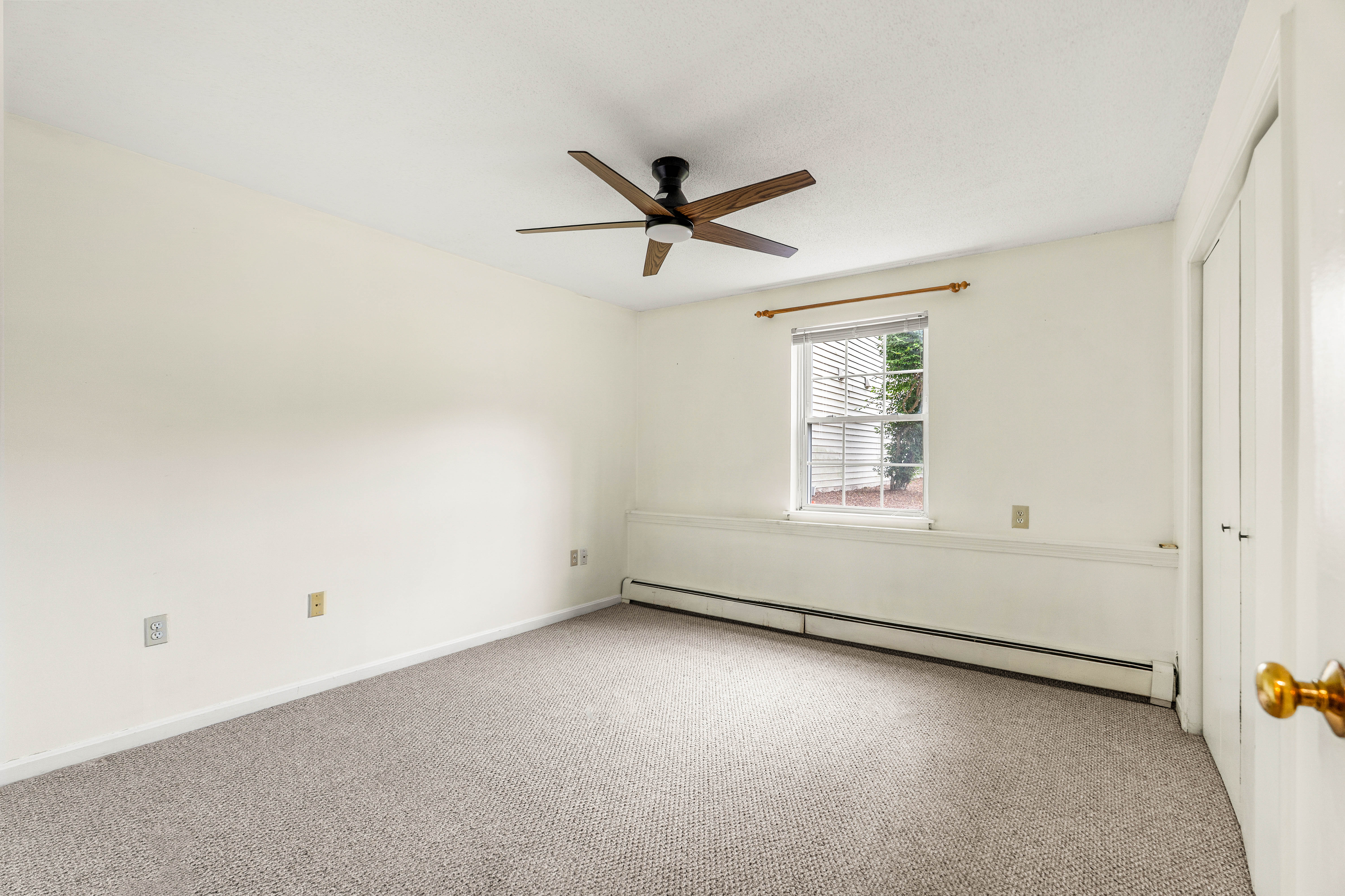  1202 White Cedar Boulevard, Portsmouth, NH 03801 - 物件實景