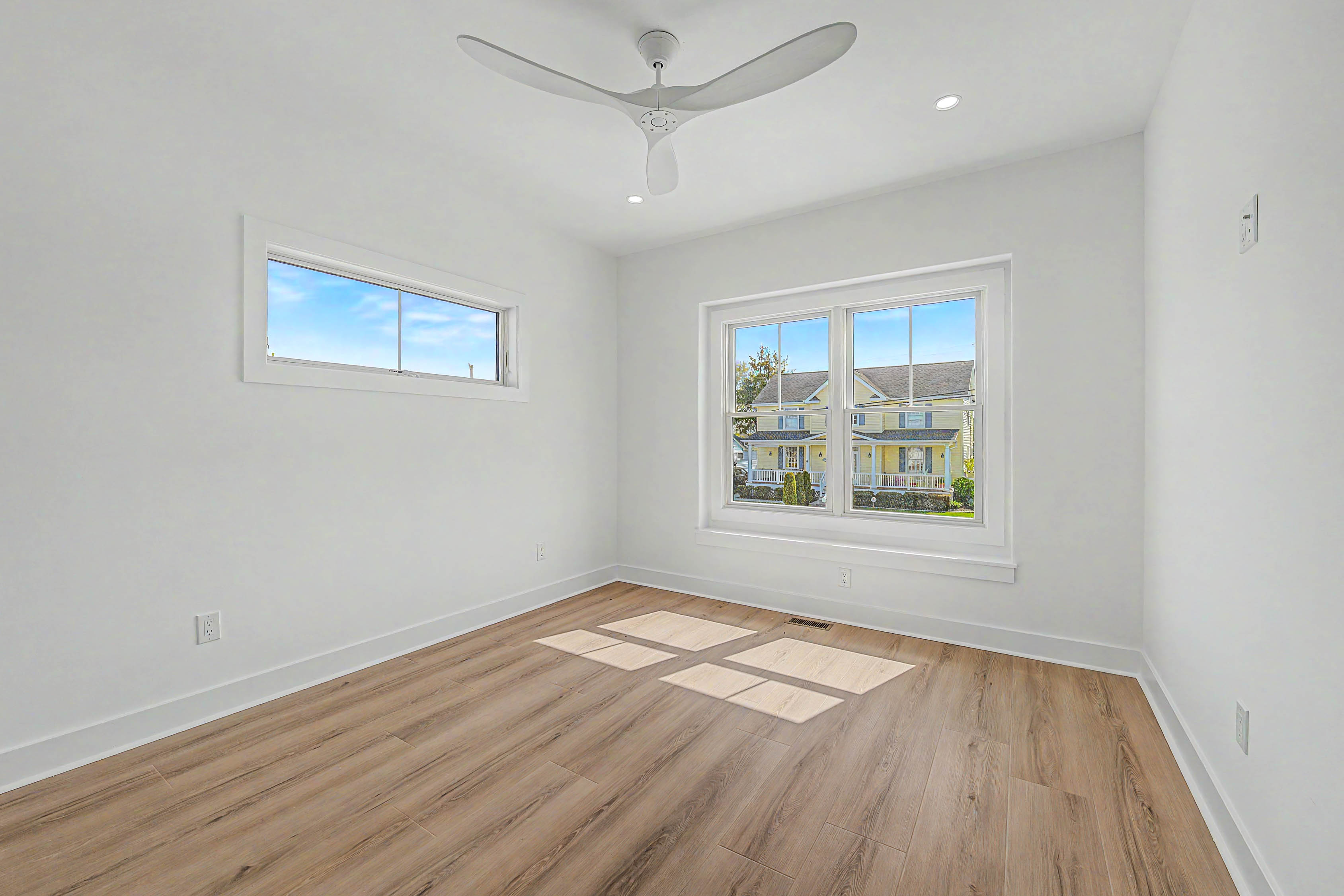  323 N Huntington - 物件實景