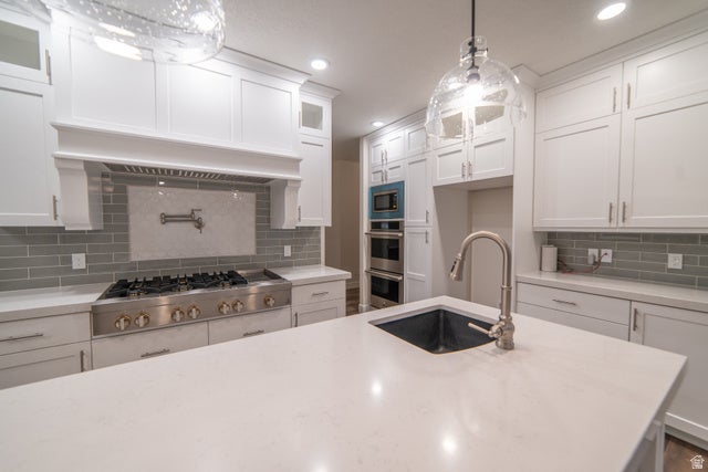 Pine Canyon, Utah, 84074, United States, 7 Bedrooms Bedrooms, ,5 BathroomsBathrooms,Residential,For Sale,2012870