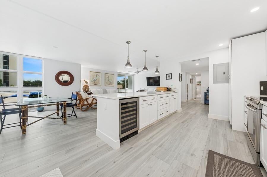 Delray Beach, Florida, 33483, United States, 2 Bedrooms Bedrooms, ,2 BathroomsBathrooms,Residential,For Sale,1731668